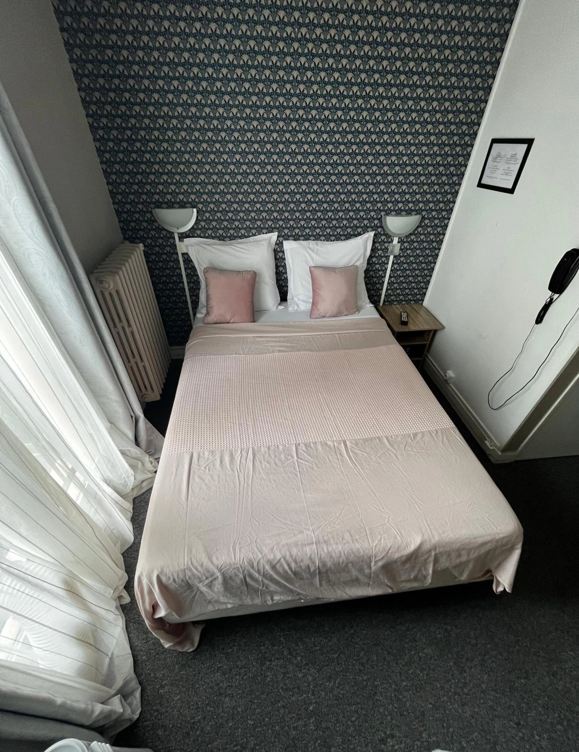 Magnifique chambre pour un séminaire d'entreprise à Hôtel Marie Louise - Enghien-les-Bains