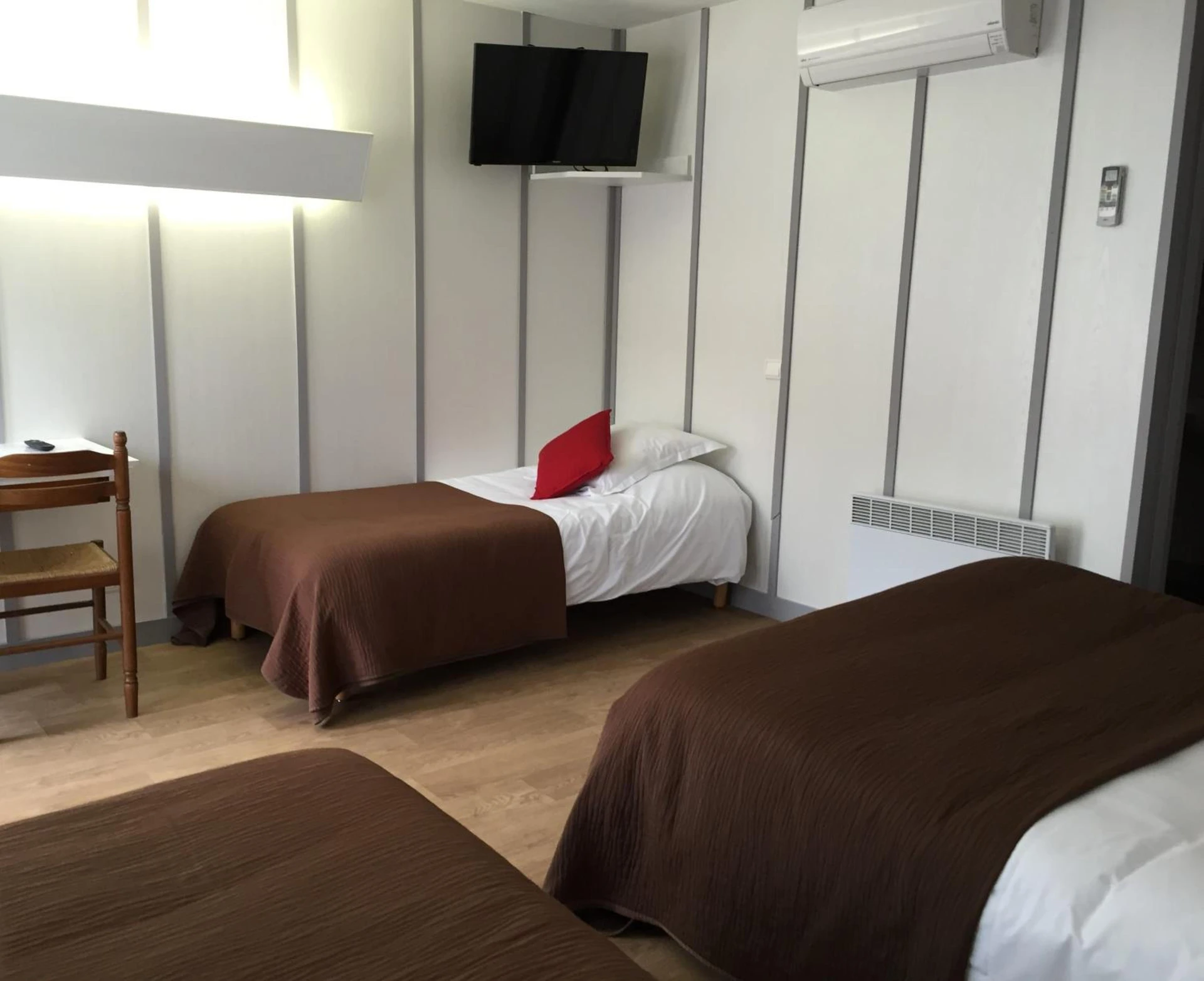 Chambre disponible pour un séminaire d'entreprise à Hôtel Marjolaine - Roullet-Saint-Estèphe
