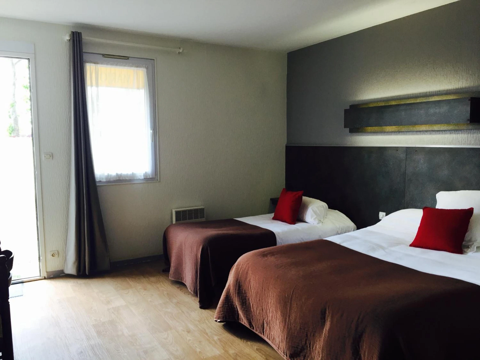 Chambre disponible pour un séminaire d'entreprise à Hôtel Marjolaine - Roullet-Saint-Estèphe