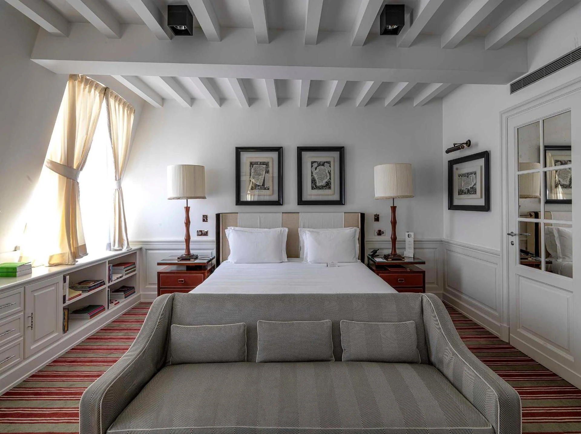 Chambre disponible pour un séminaire d'entreprise à MARQUIS Faubourg Saint-Honoré Relais & Châteaux - Paris
