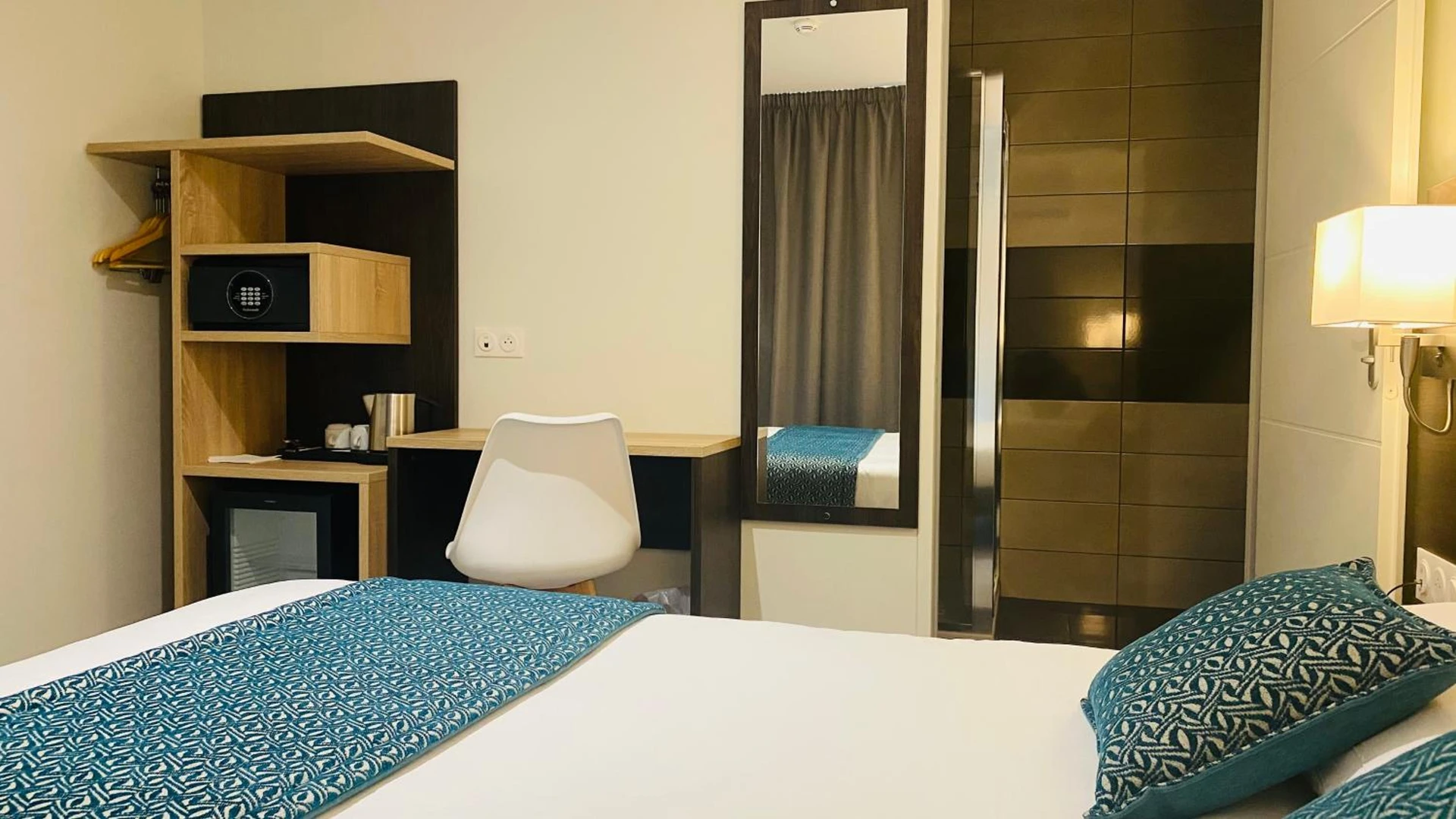 Chambre disponible pour un séminaire d'entreprise à Hotel Martinez Grenay - Grenay