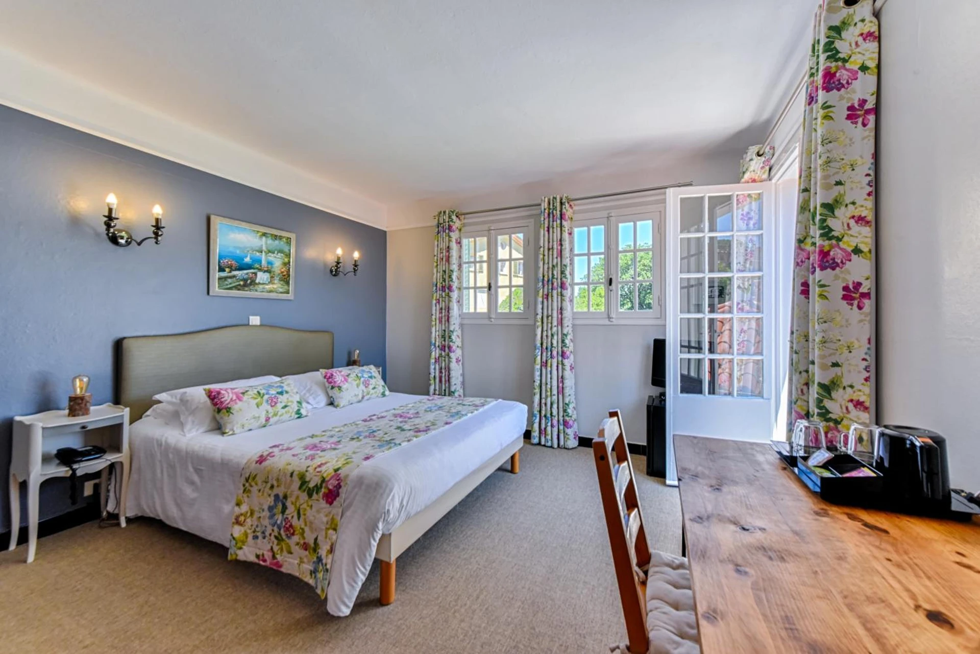 Magnifique chambre pour un séminaire d'entreprise à Mas Djoliba - Antibes