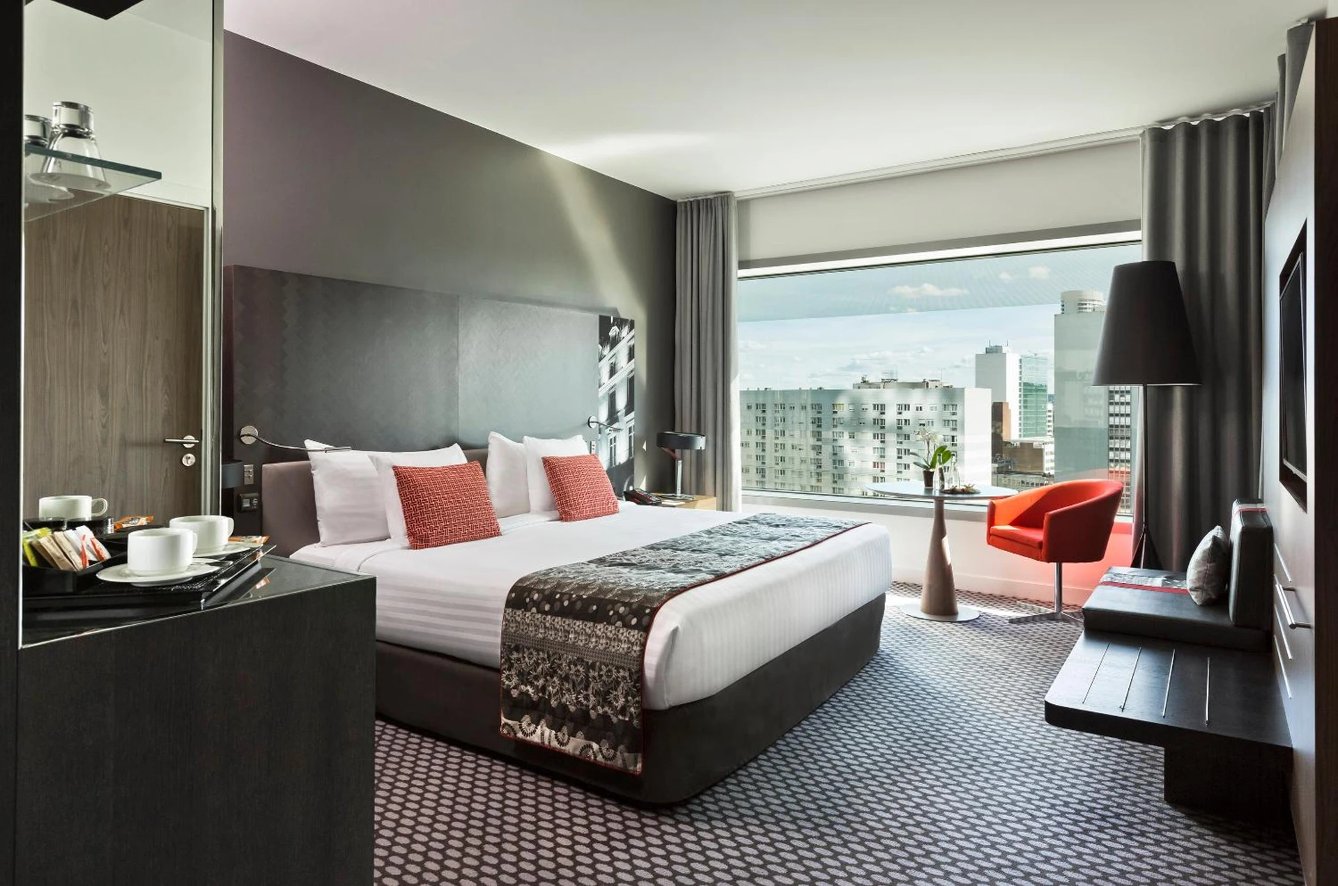 Ambiance de travail pour séminaire d'entreprise à Melia Paris La Defense - Courbevoie