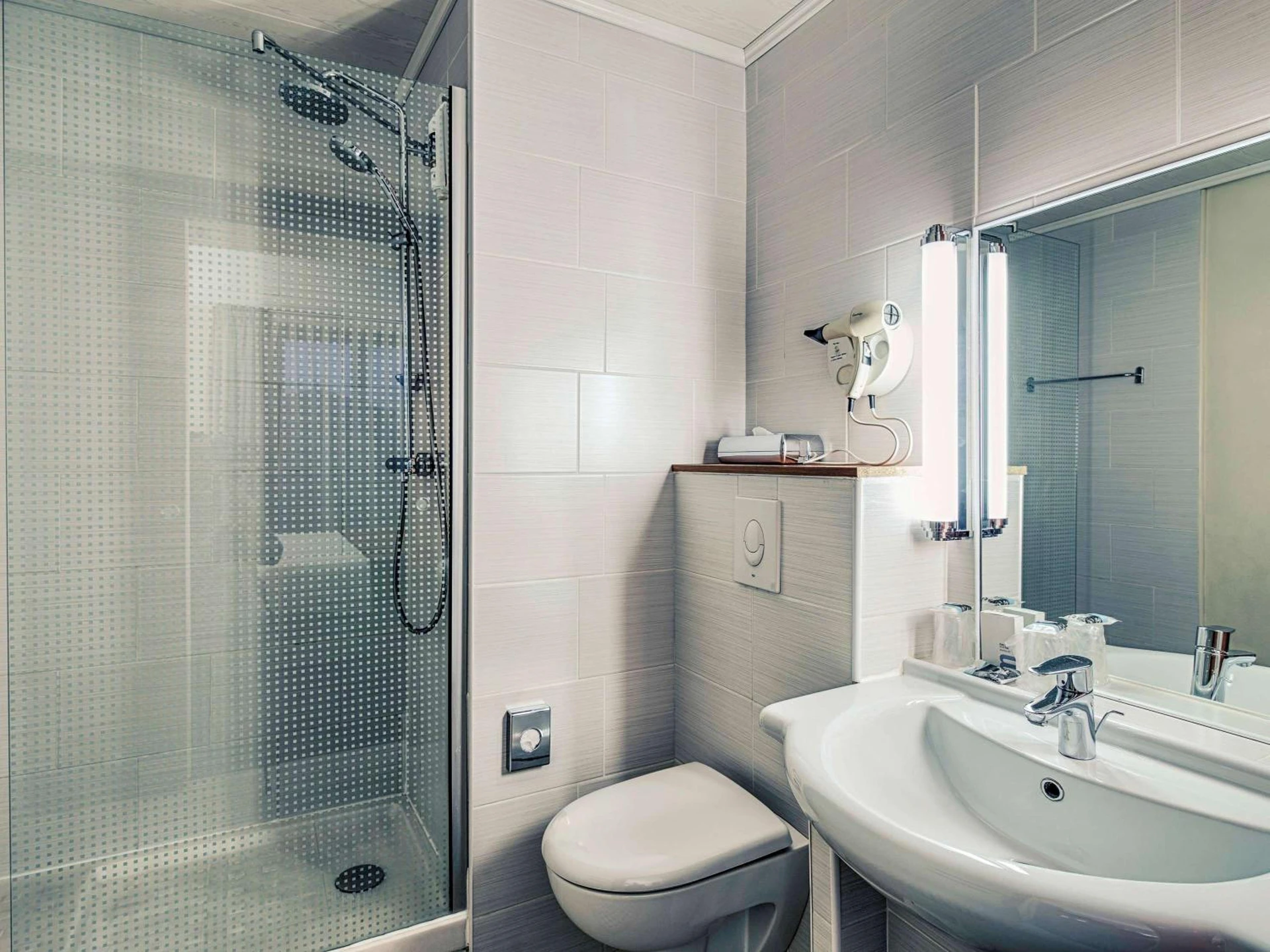 Magnifique chambre pour un séminaire d'entreprise à Mercure Albi Bastides - Albi