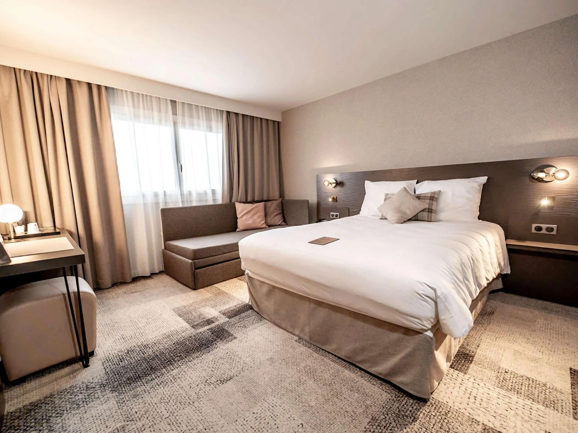 Magnifique chambre pour un séminaire d'entreprise à Mercure Bordeaux Lac - Bordeaux