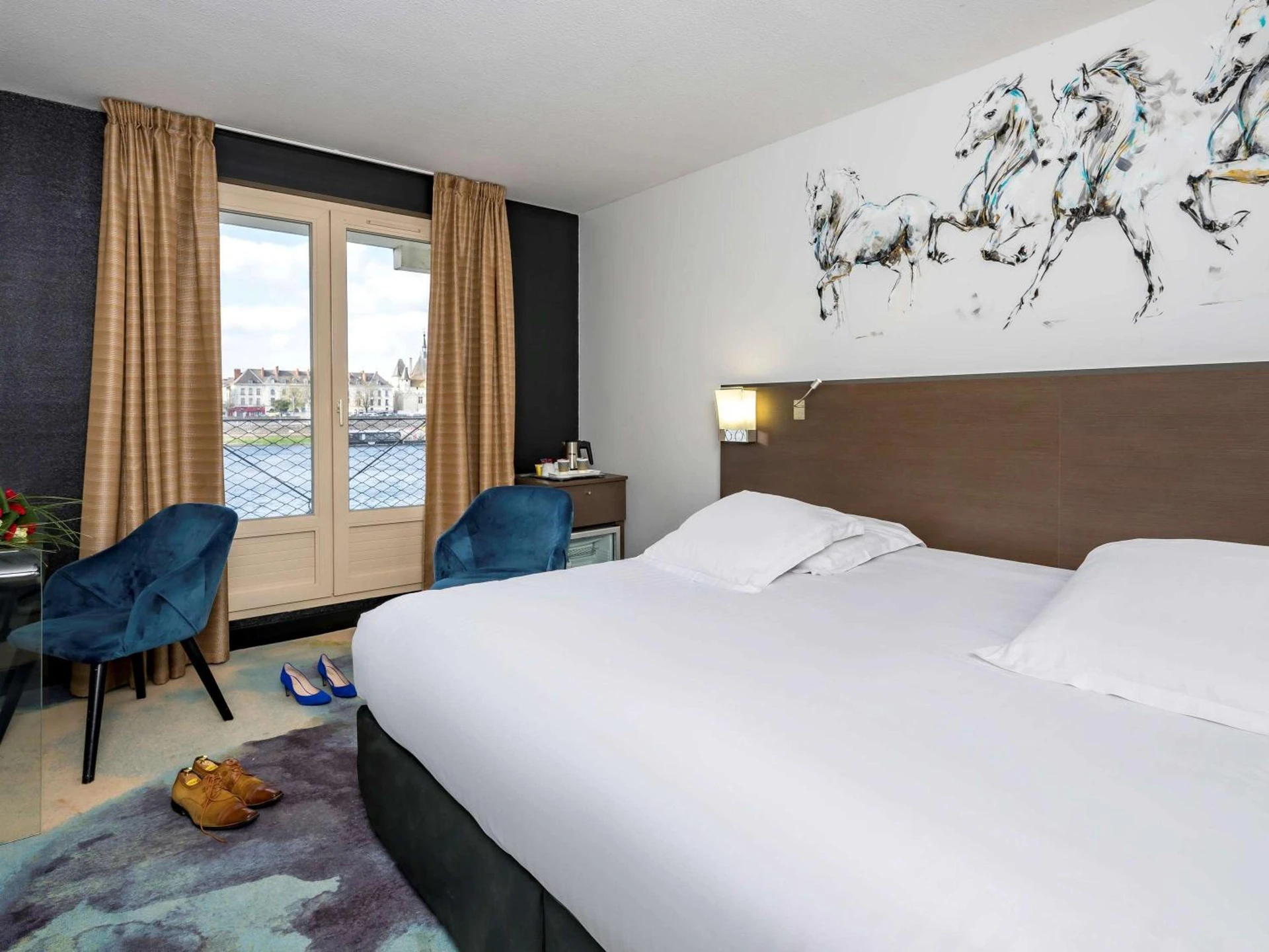 Magnifique chambre pour un séminaire d'entreprise à Mercure Bords de Loire Saumur - Saumur