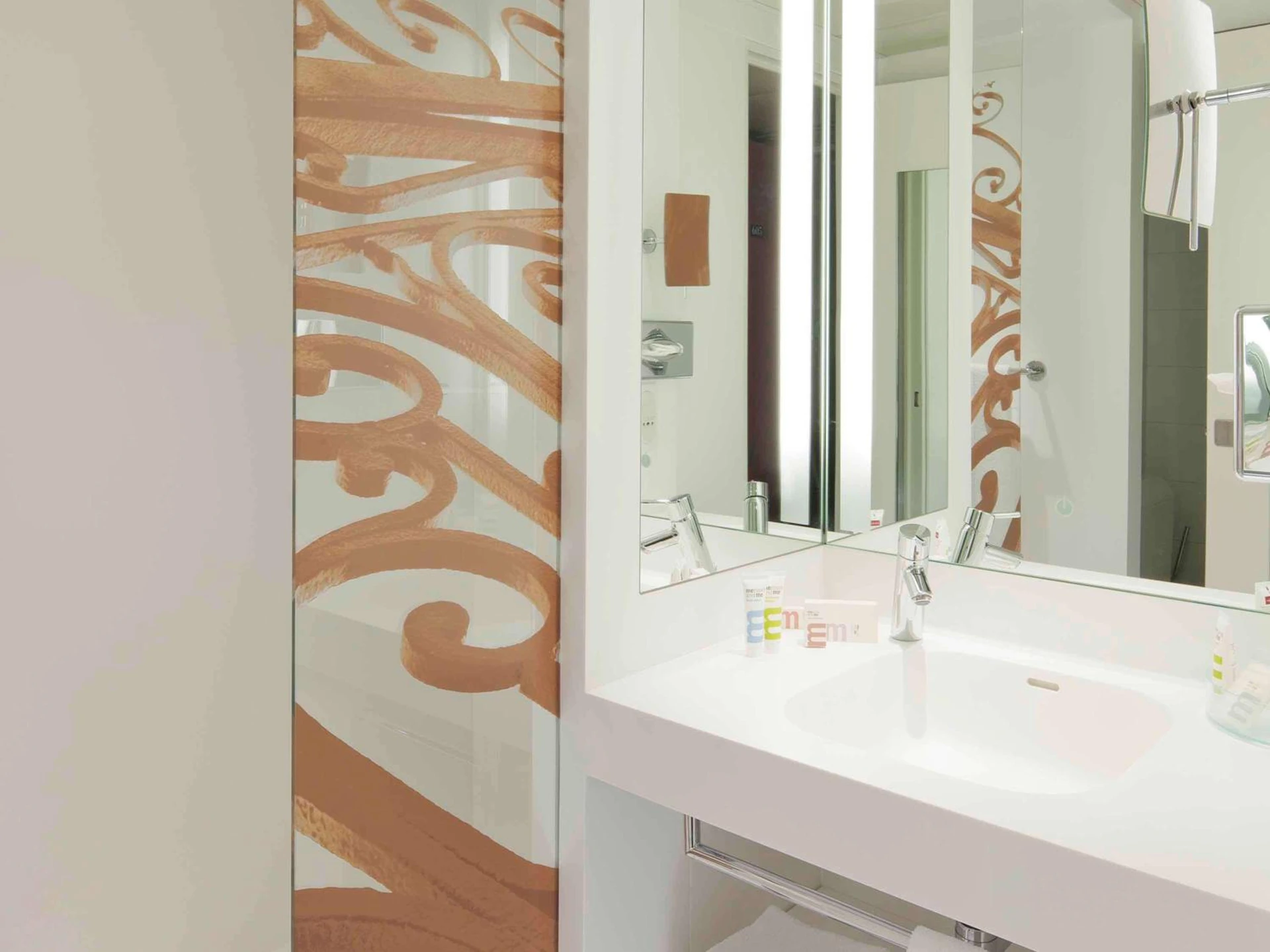 Magnifique chambre pour un séminaire d'entreprise à Mercure Chambéry Centre - Chambéry