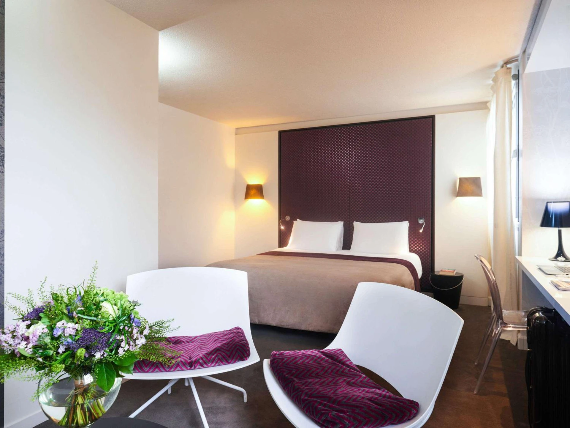 Magnifique chambre pour un séminaire d'entreprise à Mercure Le Mans Batignolles - Le Mans