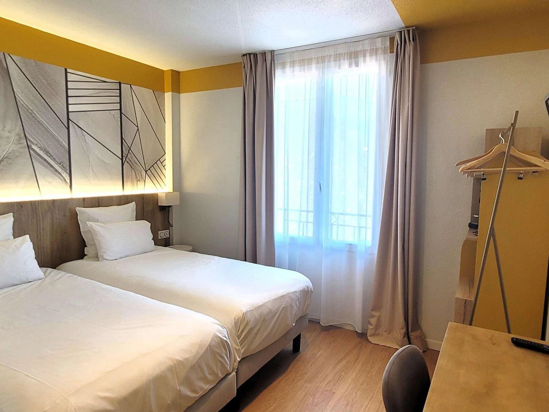 Chambre disponible pour un séminaire d'entreprise à Mercure Lourdes Impérial - Lourdes