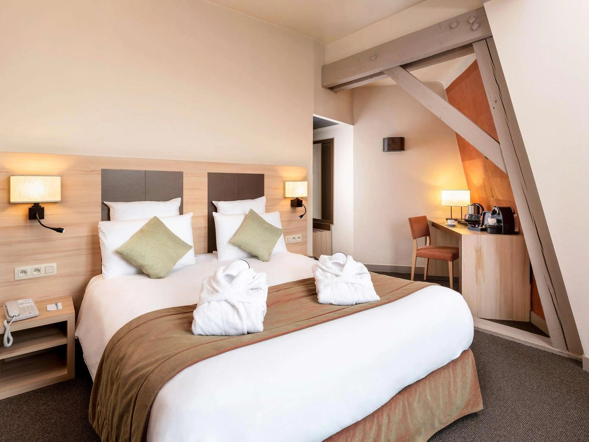 Chambre disponible pour un séminaire d'entreprise à Mercure Lyon Centre Brotteaux - Lyon