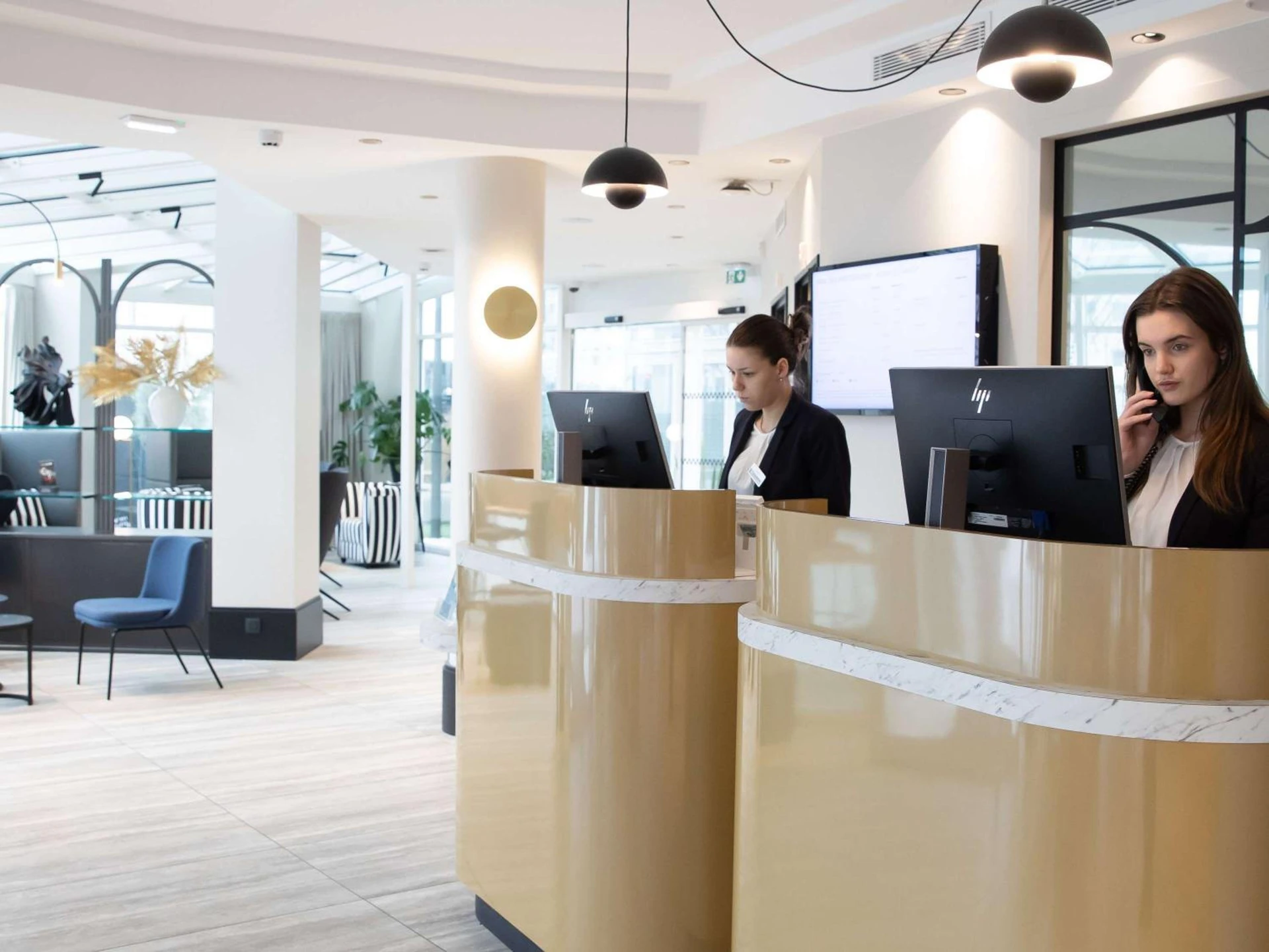 Organiser un séminaire d'entreprise : Hôtel Mercure Lyon Centre Charpennes Parc de la Tête d'Or à villeurbanne