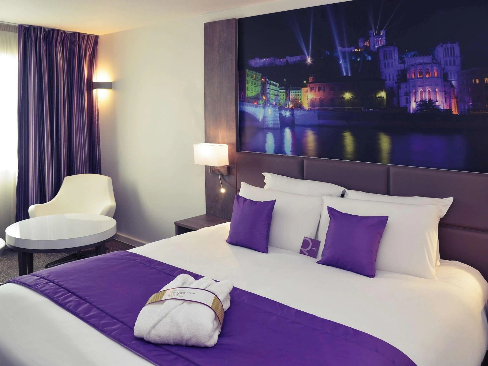 Chambre disponible pour un séminaire d'entreprise à Mercure Lyon Est Chaponnay - Chaponnay