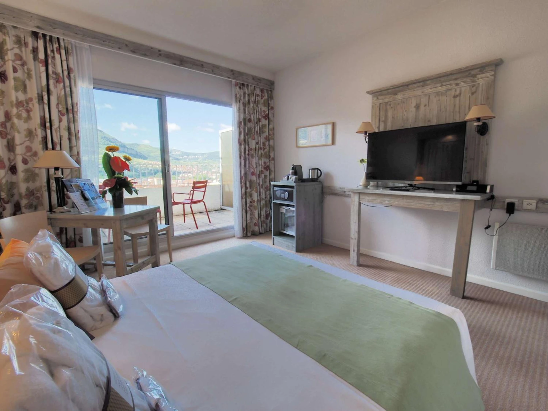 Chambre disponible pour un séminaire d'entreprise à Mercure Millau - Millau