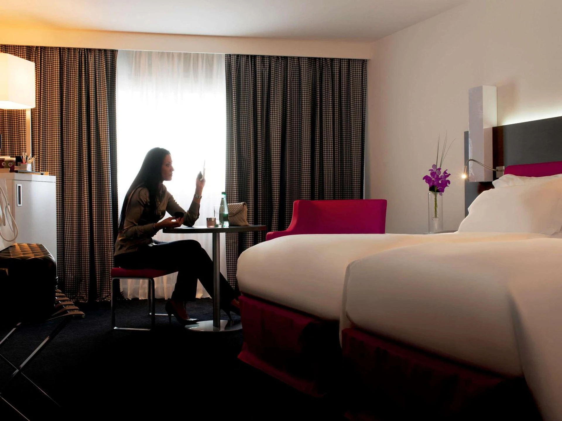 Magnifique chambre pour un séminaire d'entreprise à Mercure Paris CDG Airport & Convention - Roissy-en-France