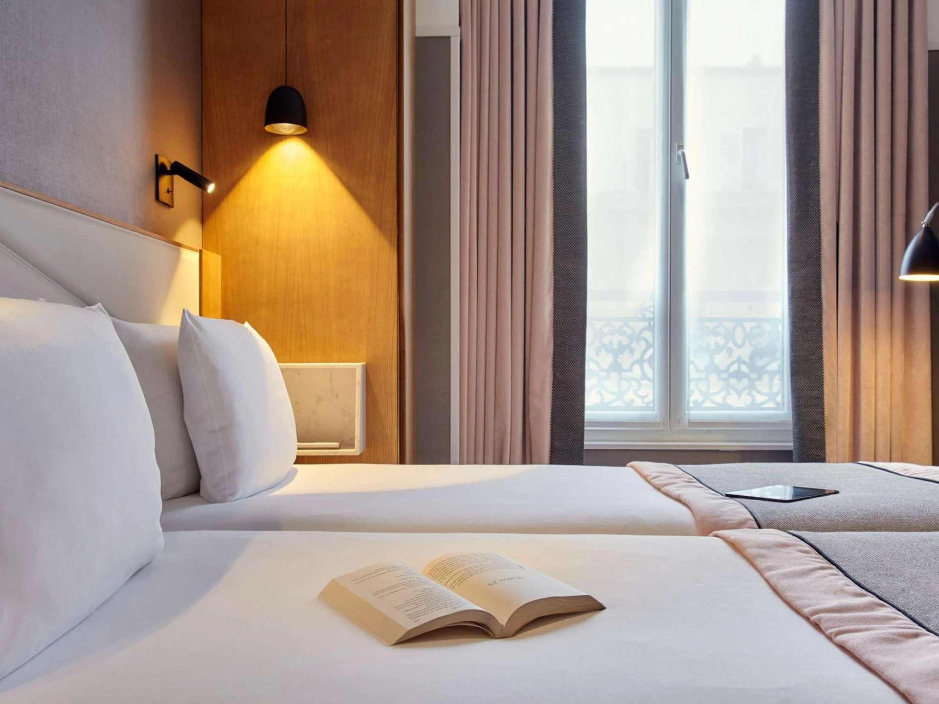 Chambre disponible pour un séminaire d'entreprise à Mercure Paris Opera Garnier Hôtel & Spa - Paris