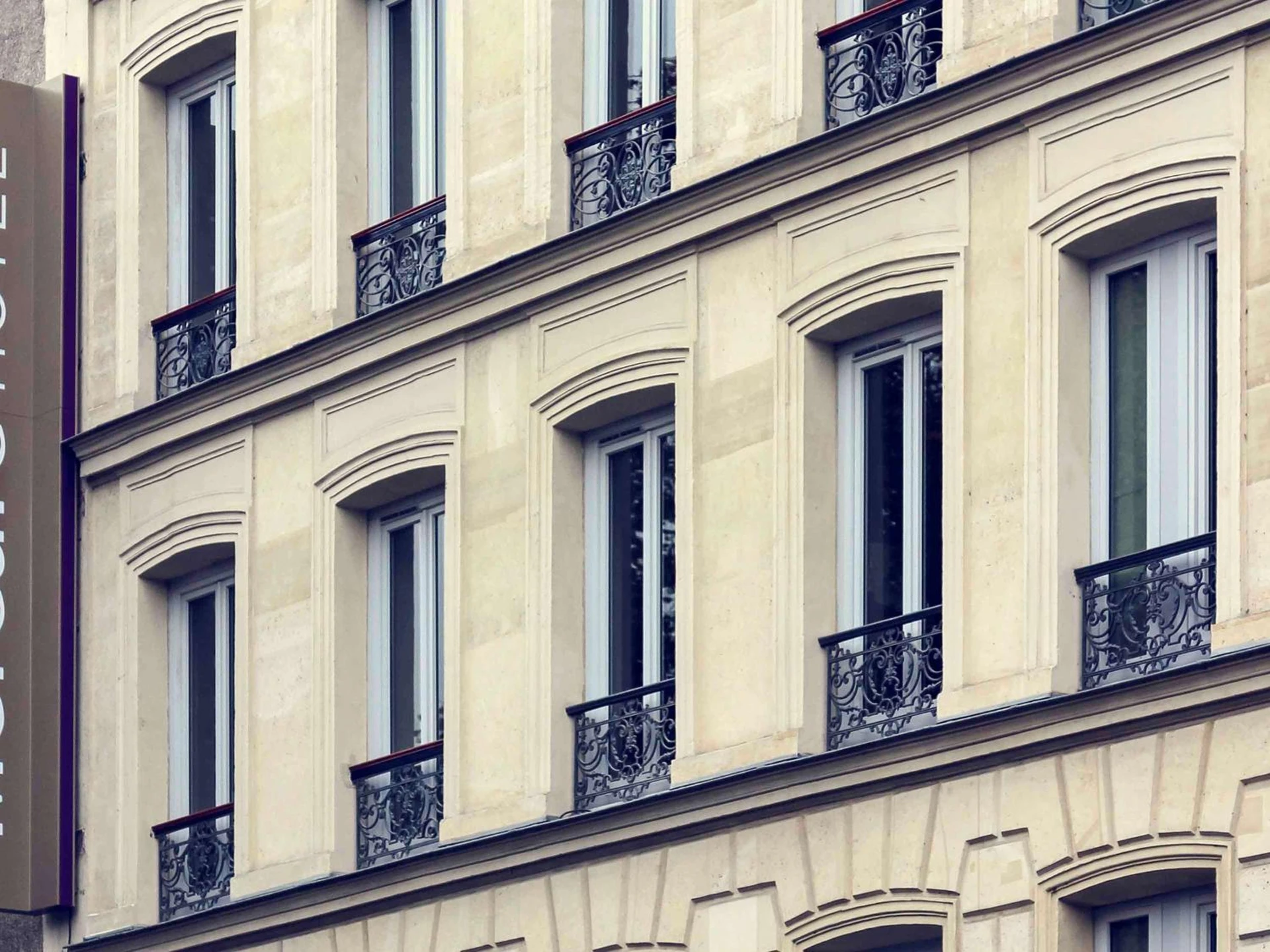 Ambiance de travail pour séminaire d'entreprise à Mercure Paris Pigalle Sacre Coeur - Paris