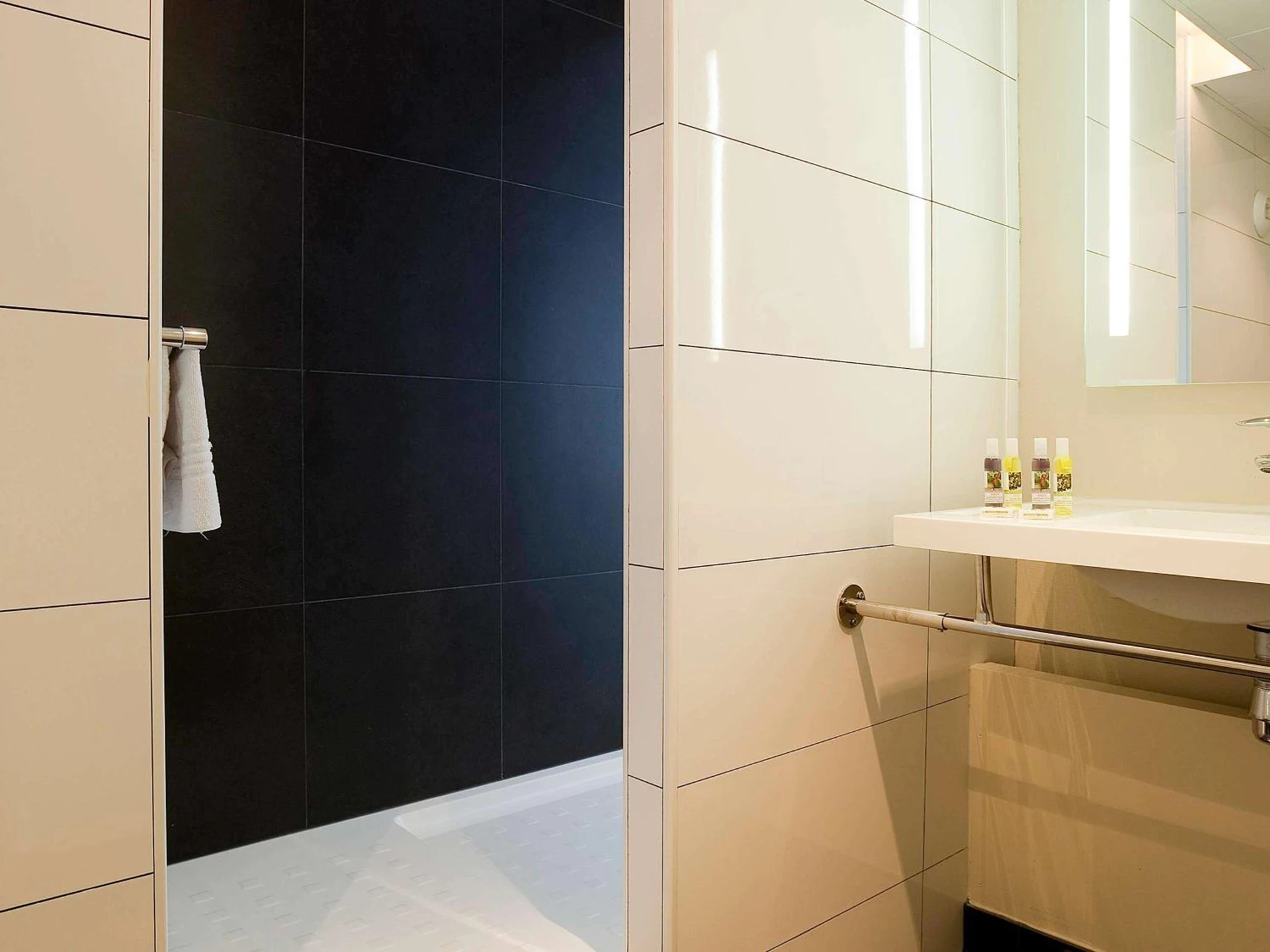 Magnifique chambre pour un séminaire d'entreprise à Mercure Paris Porte d'Orleans - Montrouge
