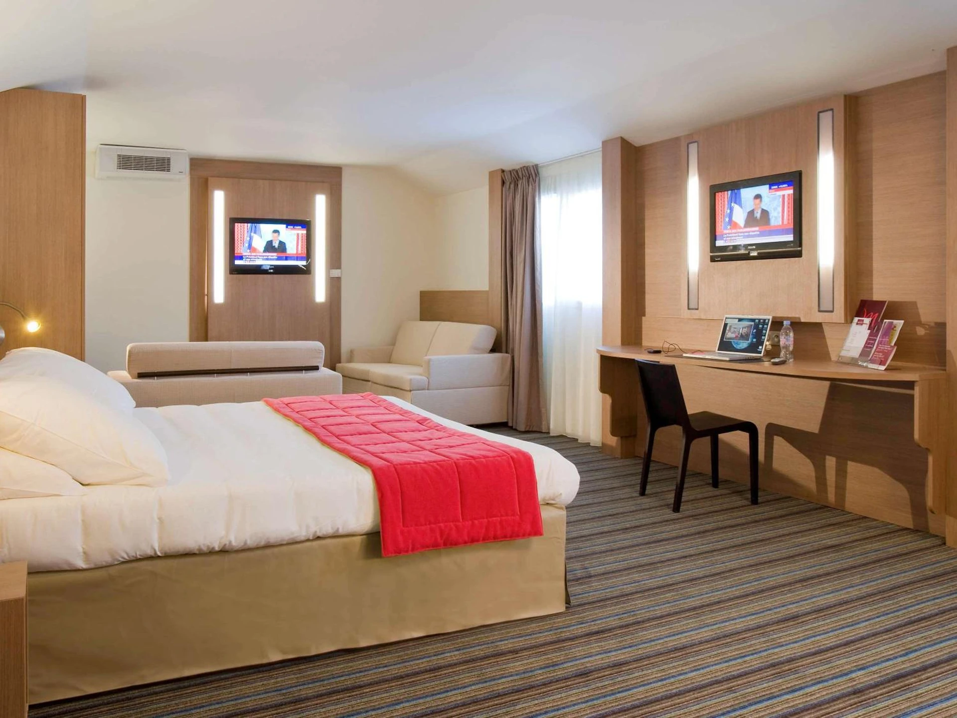 Magnifique chambre pour un séminaire d'entreprise à Mercure Quimper Centre - Quimper