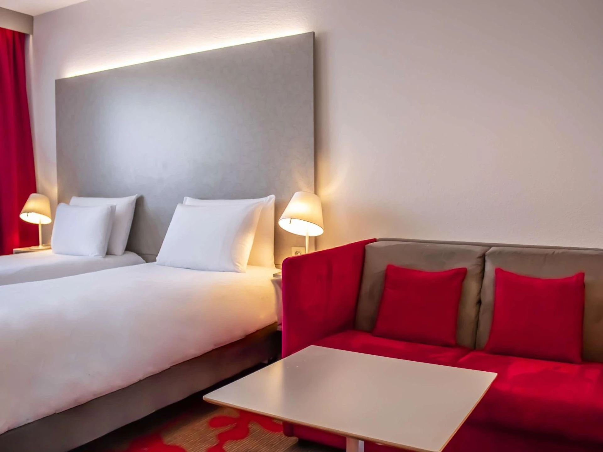 Magnifique chambre pour un séminaire d'entreprise à Mercure Tours Nord - Tours