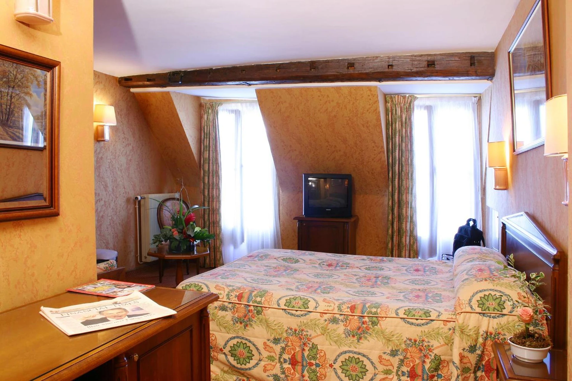 Chambre disponible pour un séminaire d'entreprise à Hotel Meslay Republique - Paris