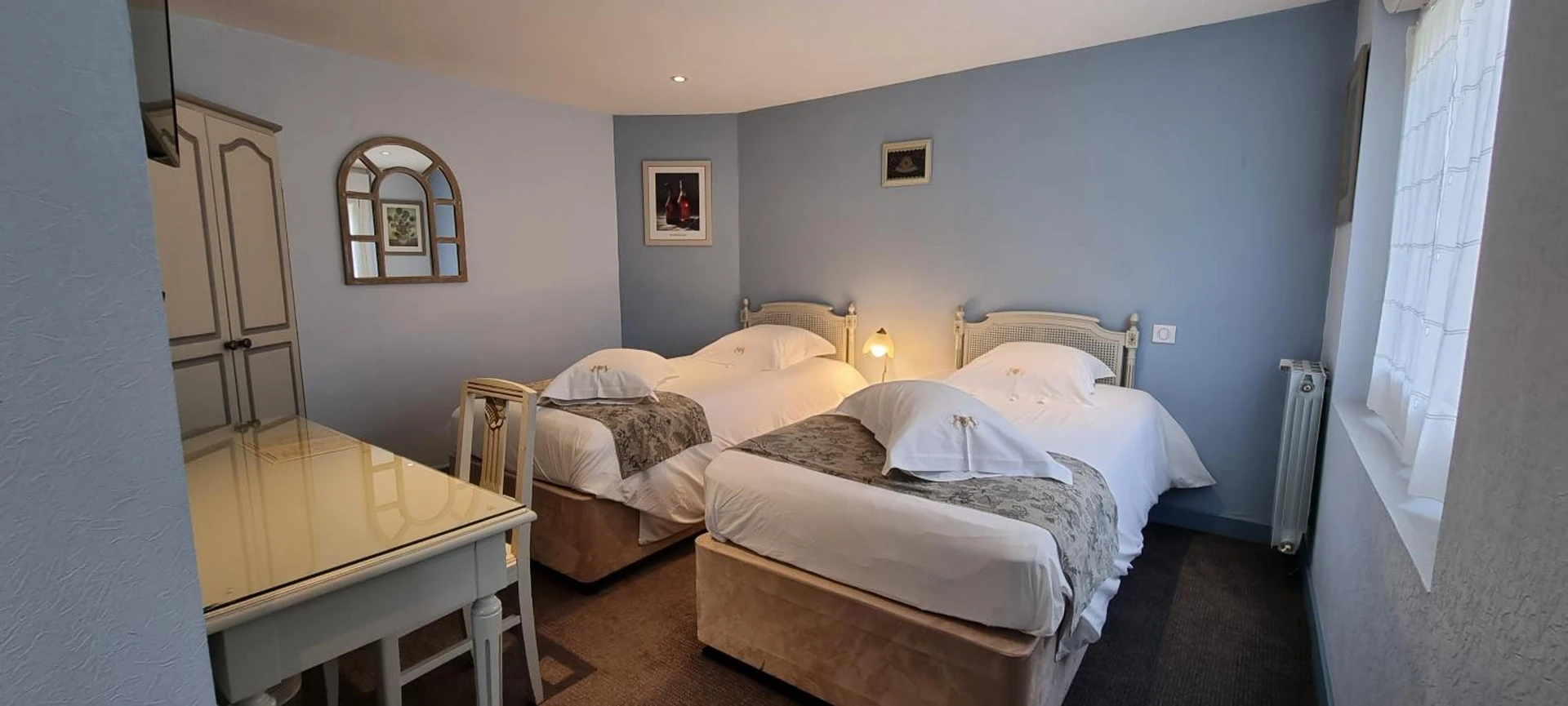 Chambre disponible pour un séminaire d'entreprise à Hotel Meurice - Calais