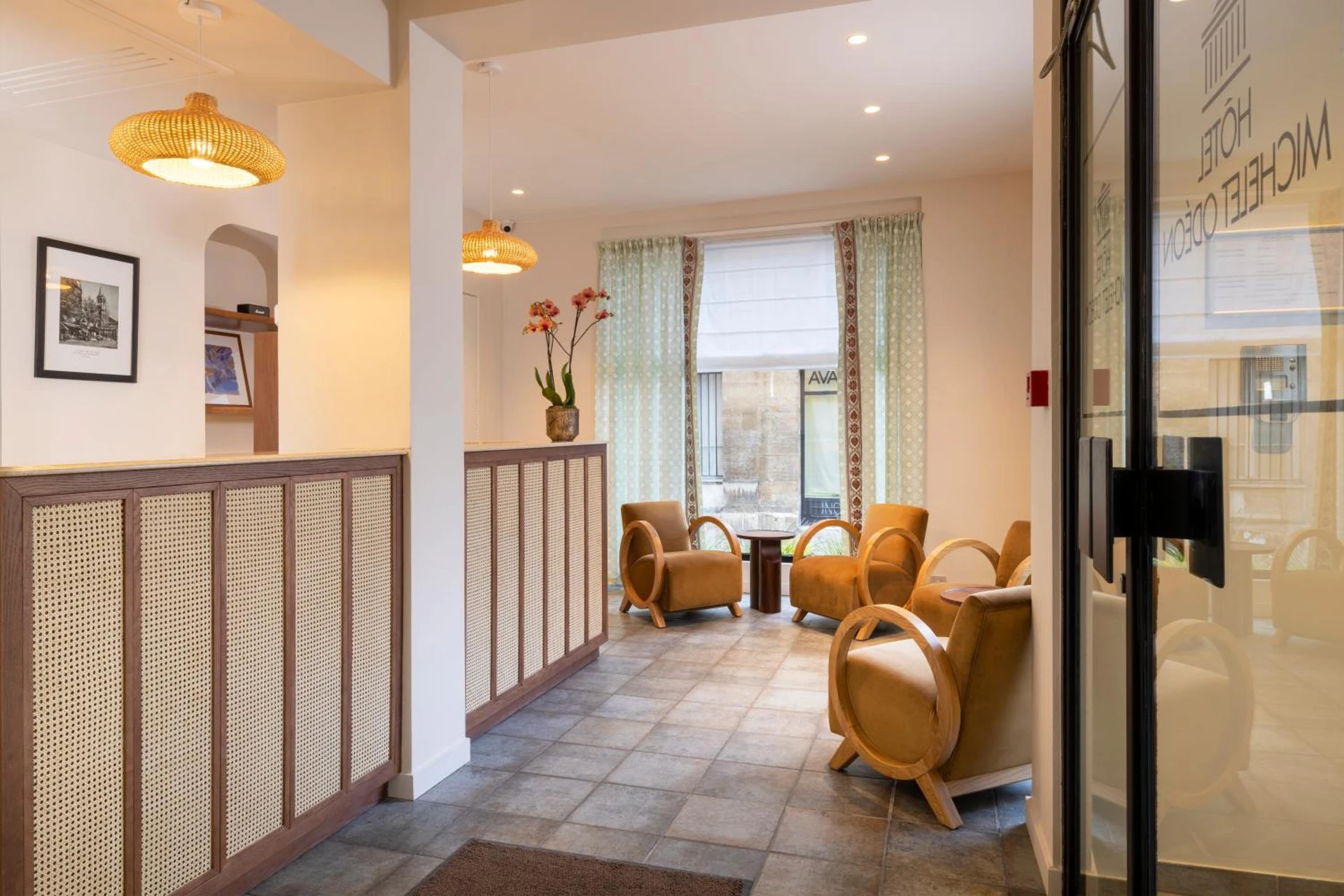 Chambre à Hotel Michelet Odeon - Organiser un séminaire d'entreprise à Paris