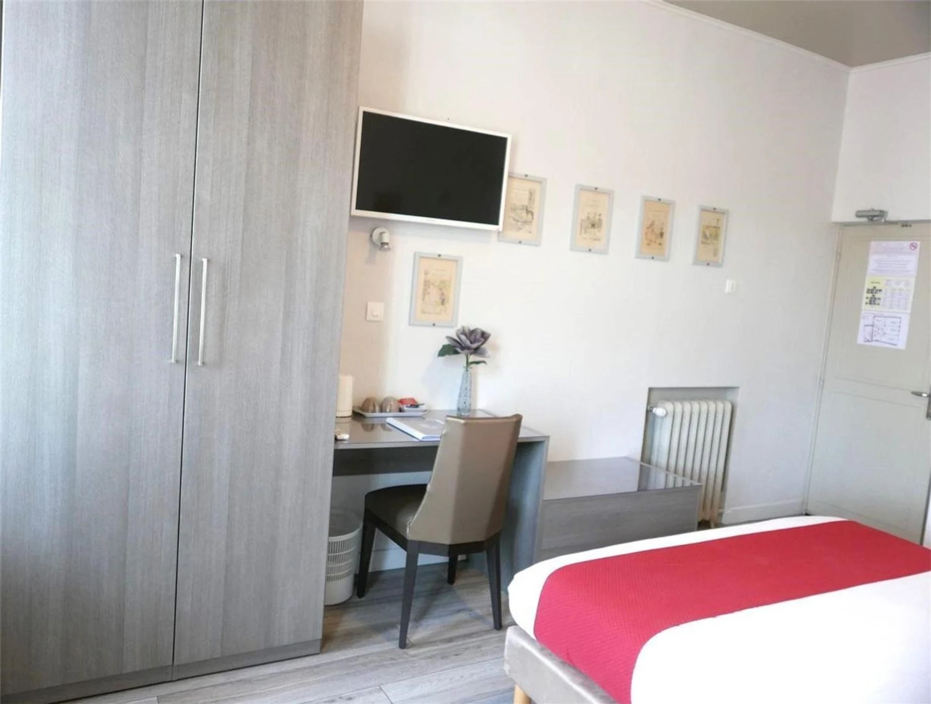Chambre disponible pour un séminaire d'entreprise à Hôtel Mille et une Feuilles - La Charité-sur-Loire
