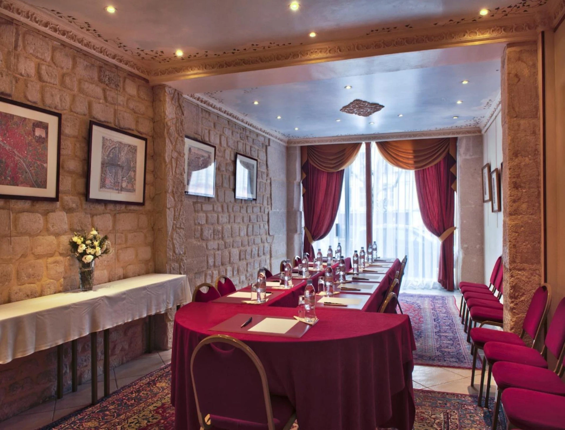 Lieu convivial pour un séminaire d'entreprise à Hotel Minerve - Paris - En savoir plus 