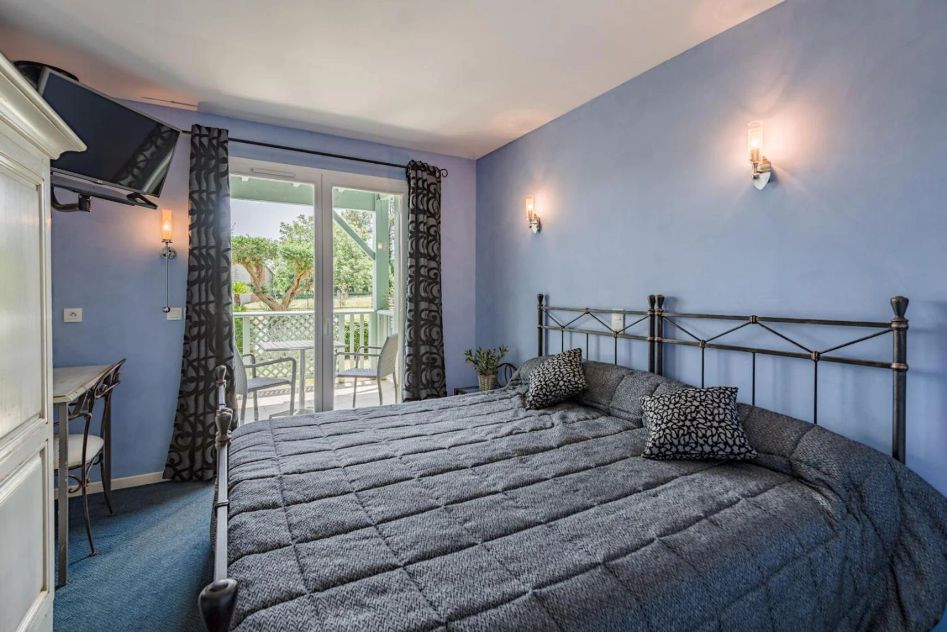 Chambre disponible pour un séminaire d'entreprise à Hôtel Minvielle - Résidence Les Oliviers - Ségos