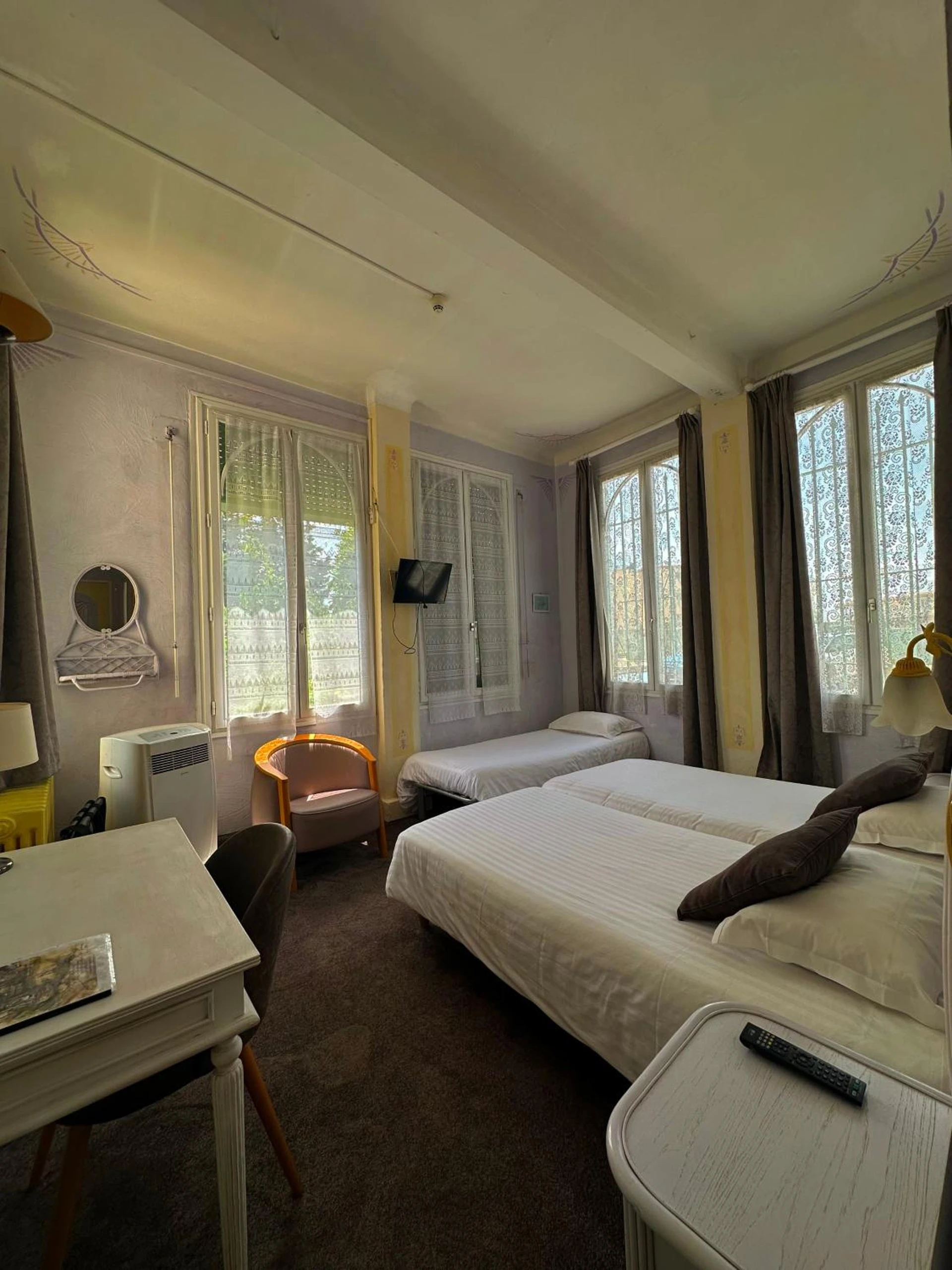 Chambre disponible pour un séminaire d'entreprise à Hôtel Miramar - Vence
