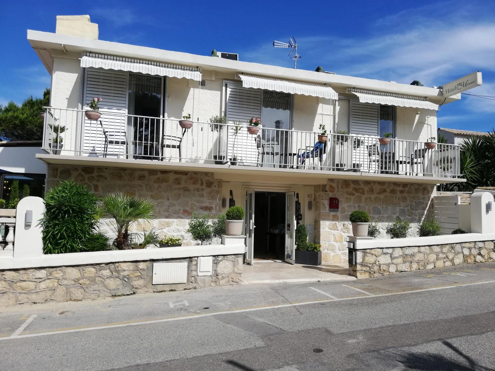 Ambiance de travail pour séminaire d'entreprise à Hotel Miramar- Cap d'Antibes - La Garoupe plage - Antibes