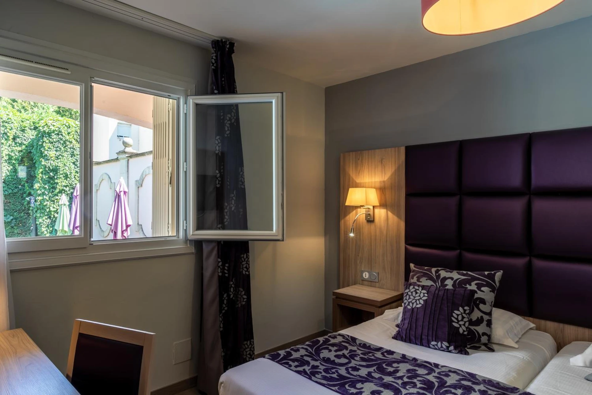 Chambre disponible pour un séminaire d'entreprise à Hôtel Mireille - Arles