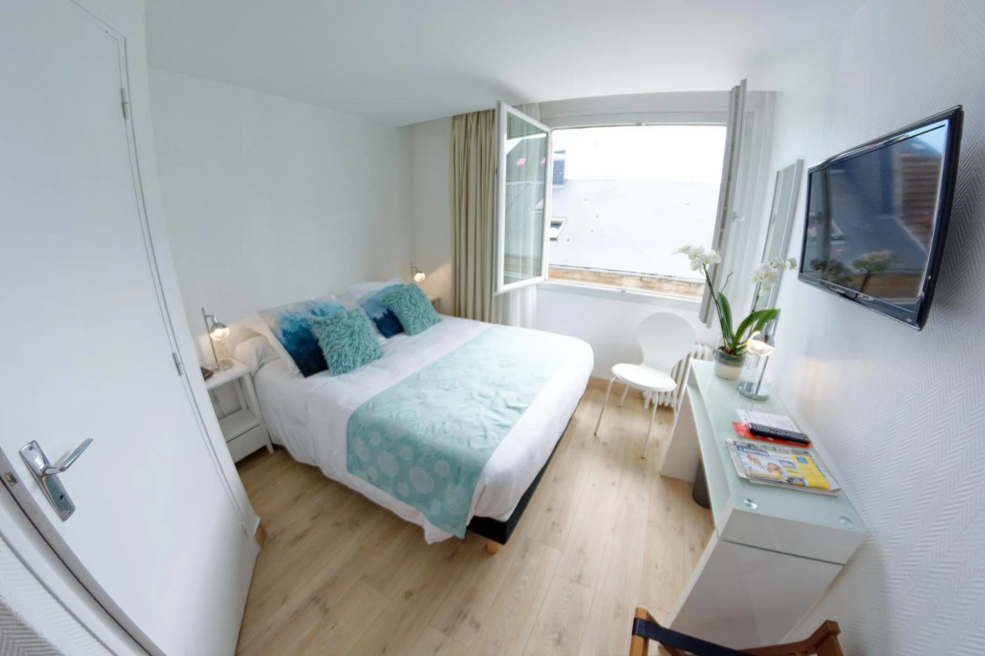 Chambre disponible pour un séminaire d'entreprise à Hôtel Moderna - Cherbourg-en-Cotentin