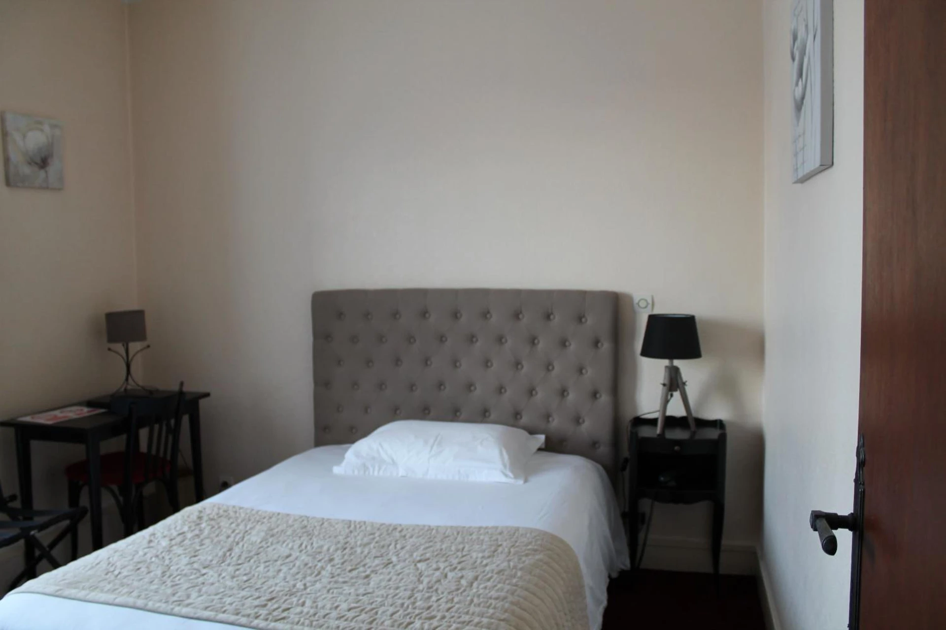 Chambre disponible pour un séminaire d'entreprise à Hôtel Moderne - Gisors