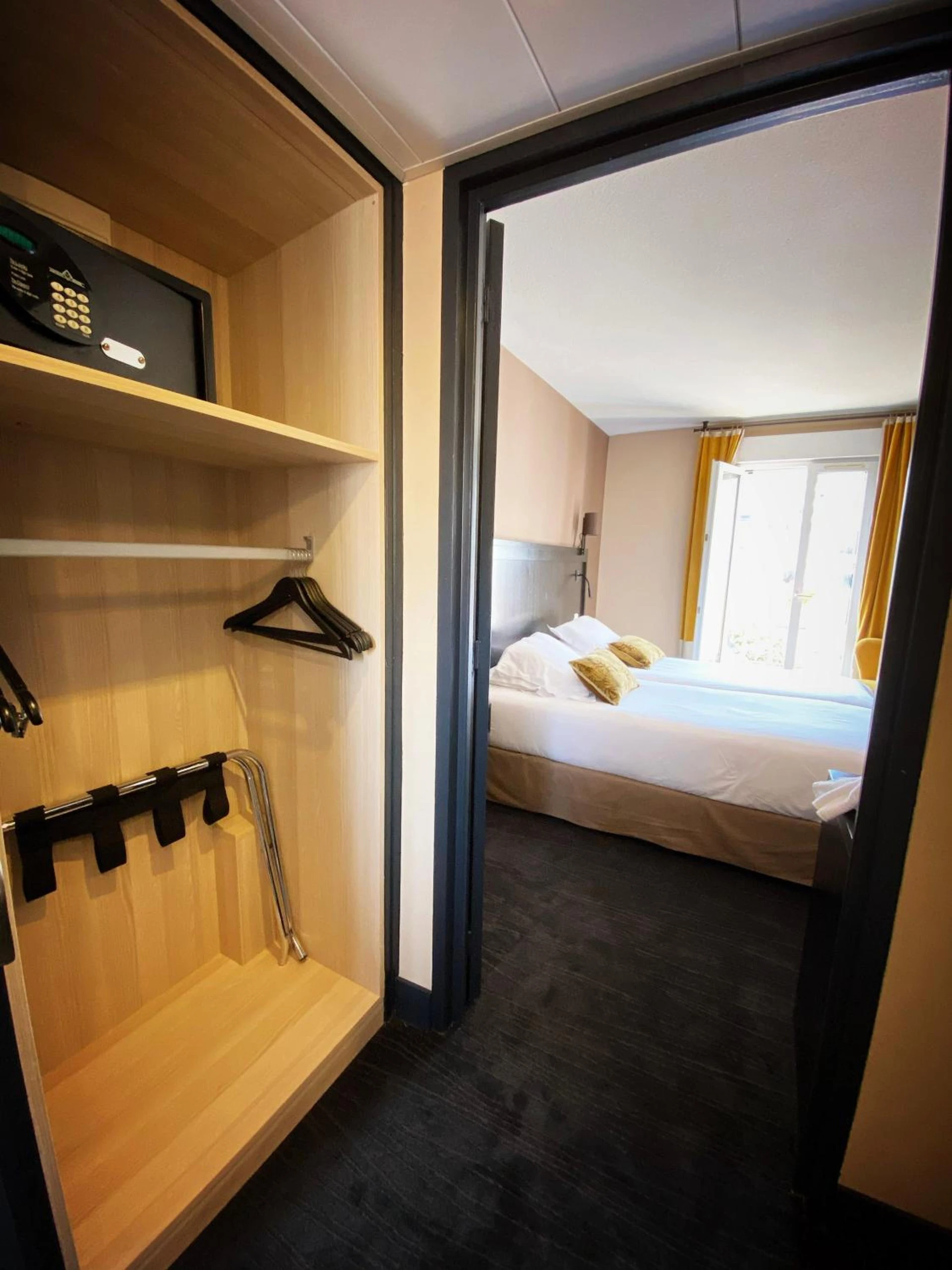 Chambre disponible pour un séminaire d'entreprise à Hotel Molière - Cannes