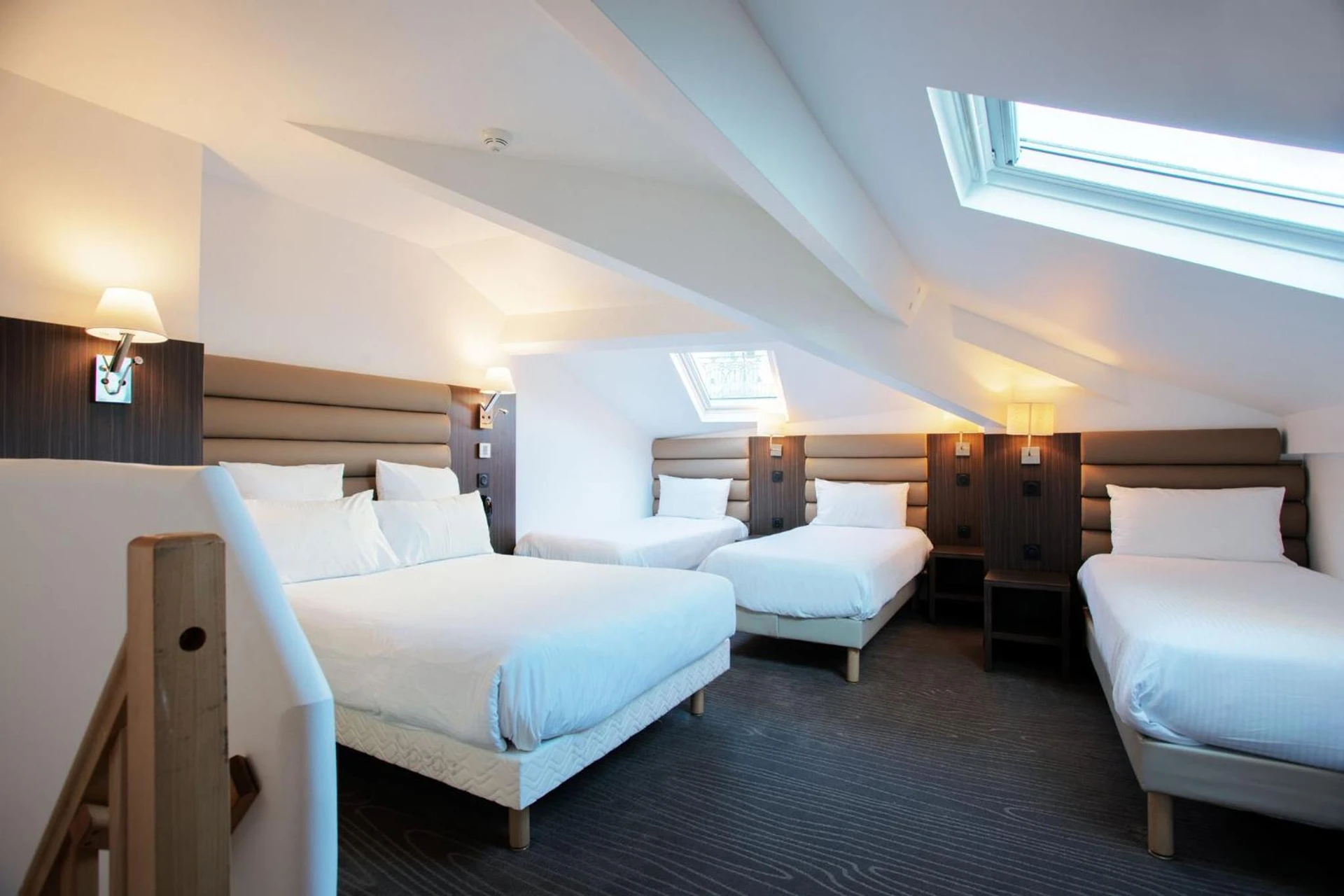 Chambre disponible pour un séminaire d'entreprise à Hôtel & Appartements Monsigny - Nice