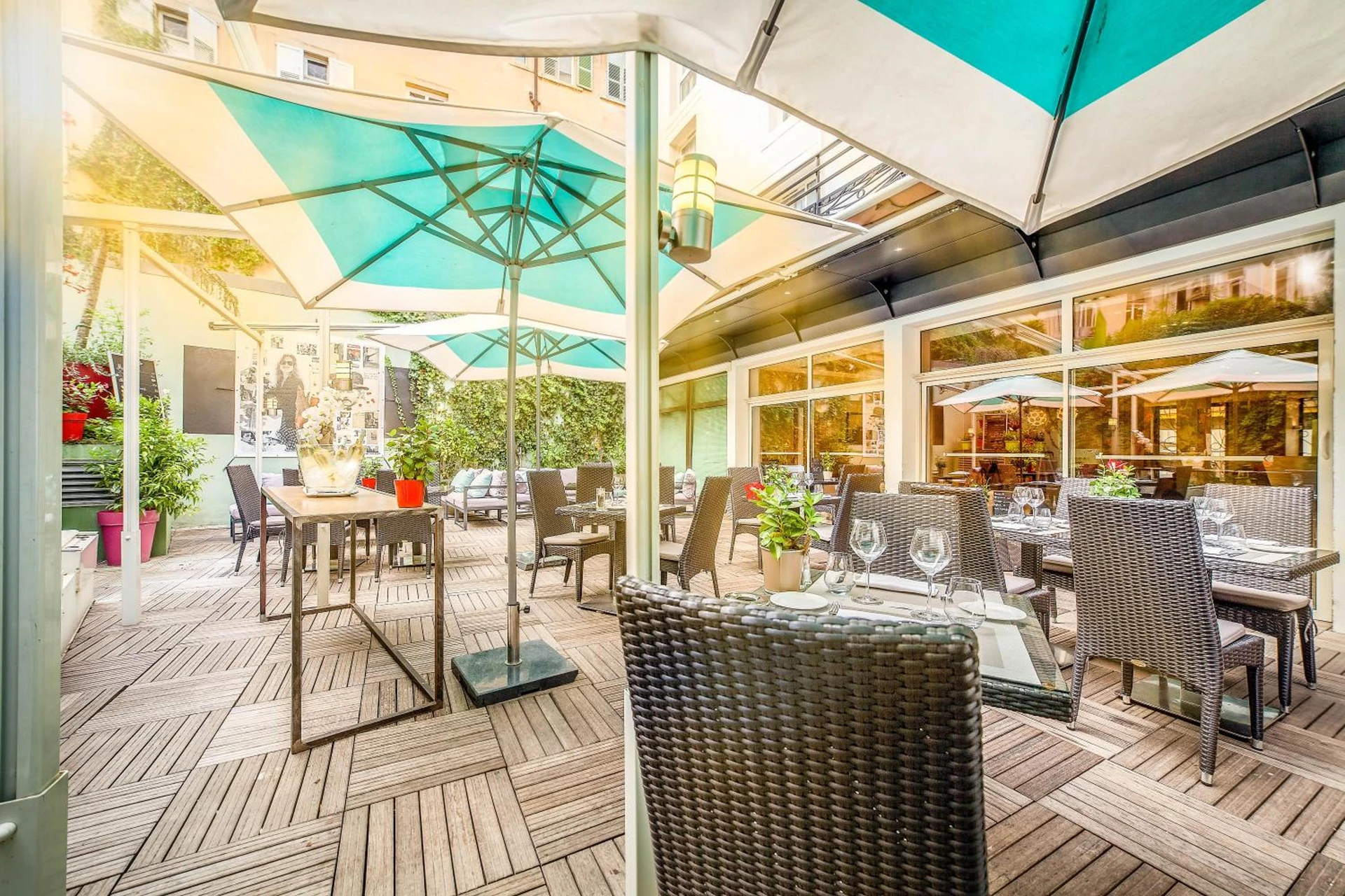 Chambre à Hôtel Montaigne & Spa - Organiser un séminaire d'entreprise à Cannes