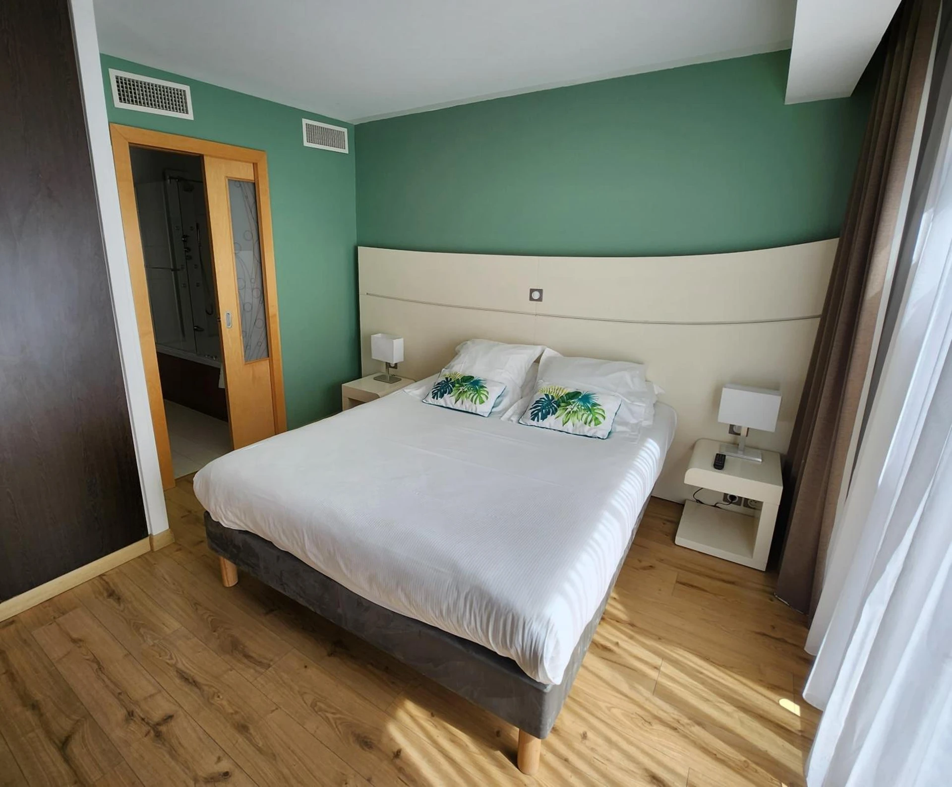 Ambiance de travail pour séminaire d'entreprise à Hôtel Montaigne & Spa - Cannes