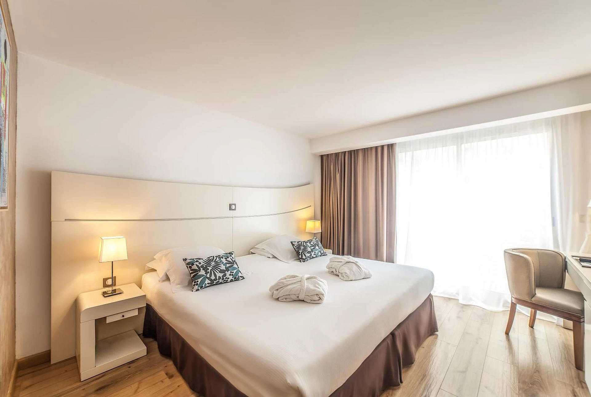 Chambre disponible pour un séminaire d'entreprise à Hôtel Montaigne & Spa - Cannes