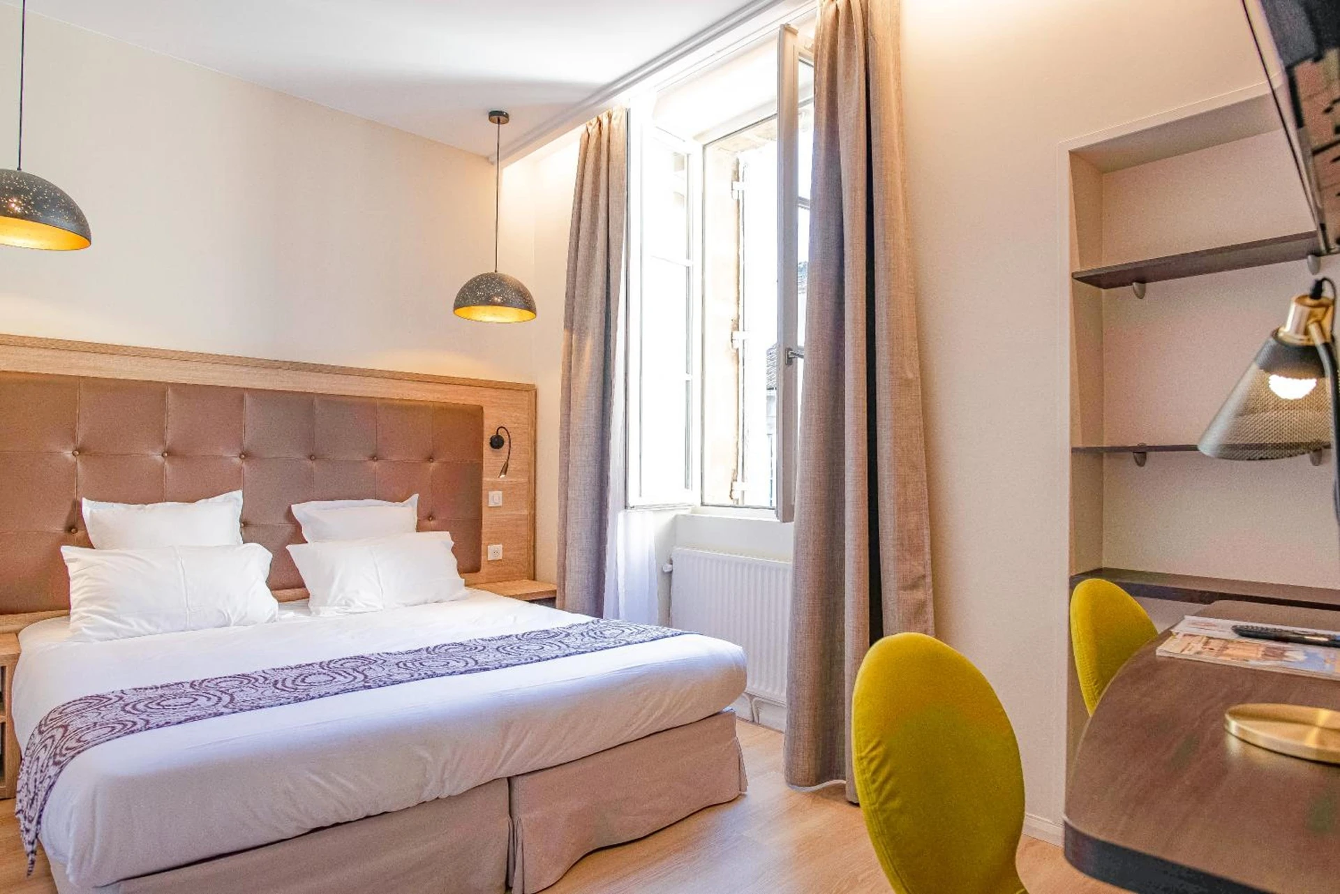 Chambre disponible pour un séminaire d'entreprise à Hôtel Montaigne - Sarlat-la-Canéda