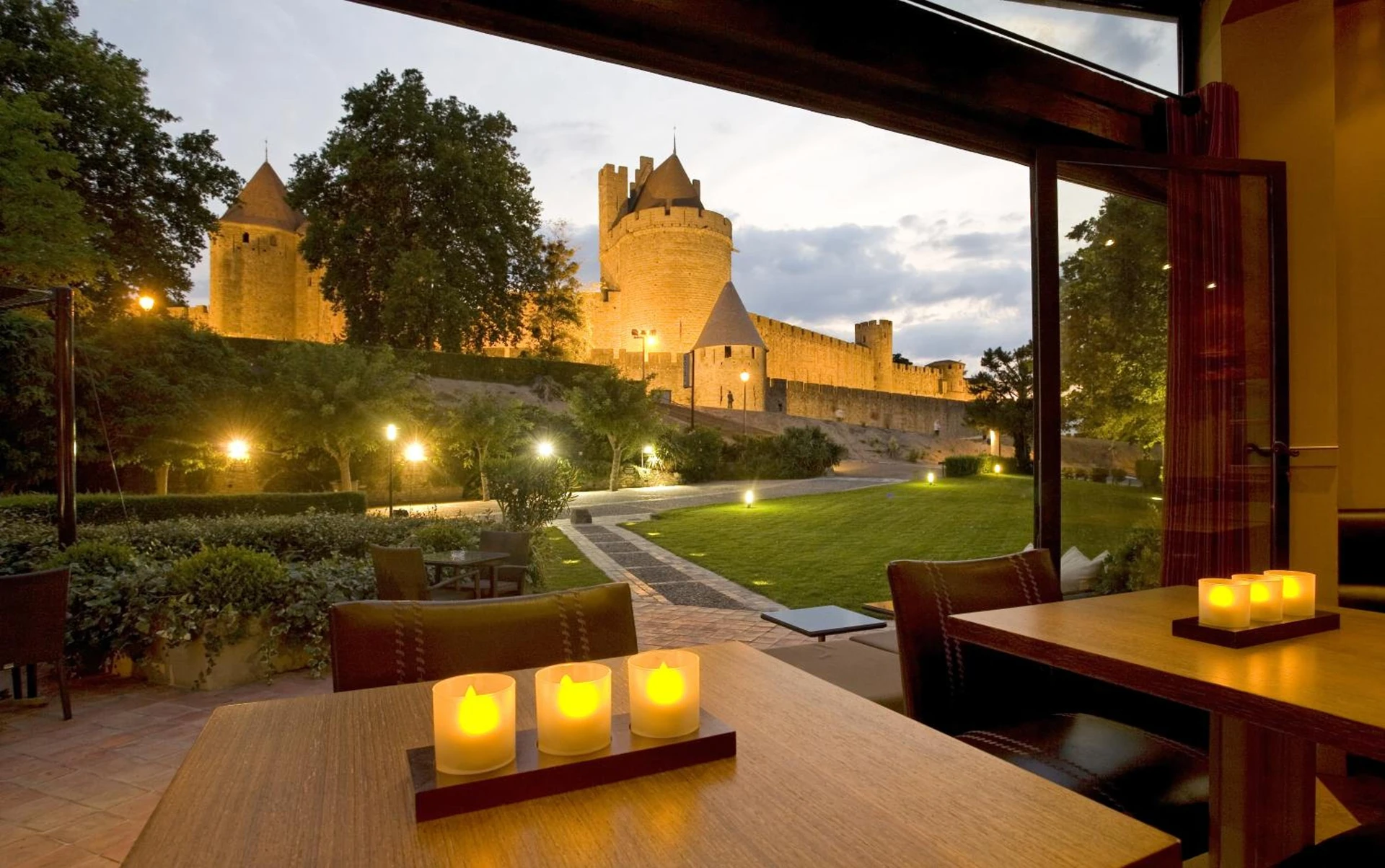 Ambiance de travail pour séminaire d'entreprise à Hôtel Montmorency & Spa - Carcassonne