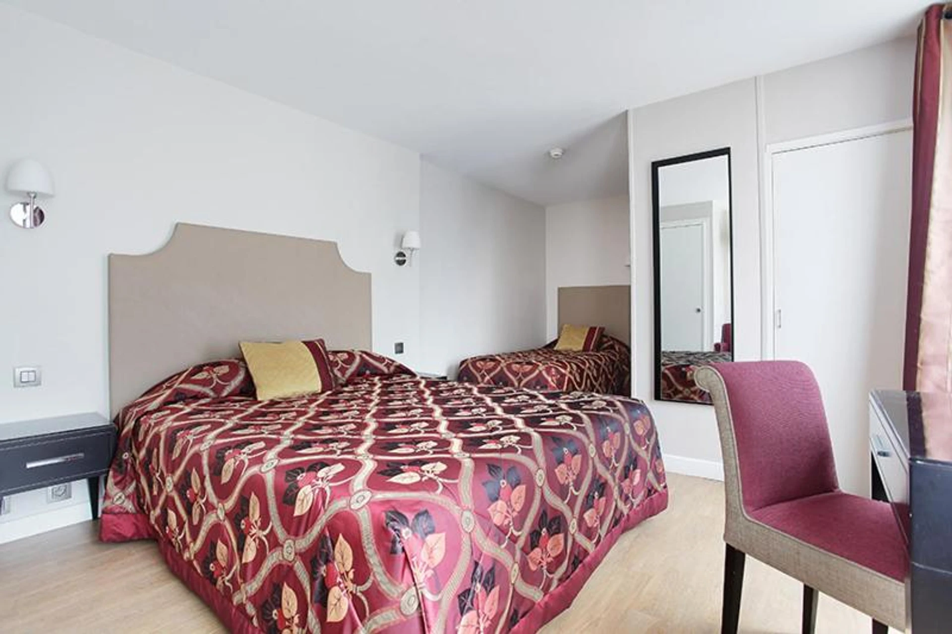 Chambre à Hotel Montpensier - Organiser un séminaire d'entreprise à Paris