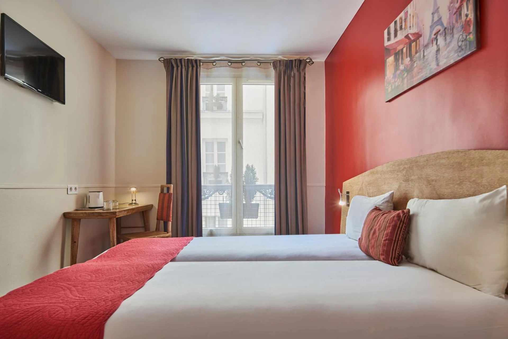 Chambre disponible pour un séminaire d'entreprise à Hôtel Moulin Plaza by Happyculture - Paris