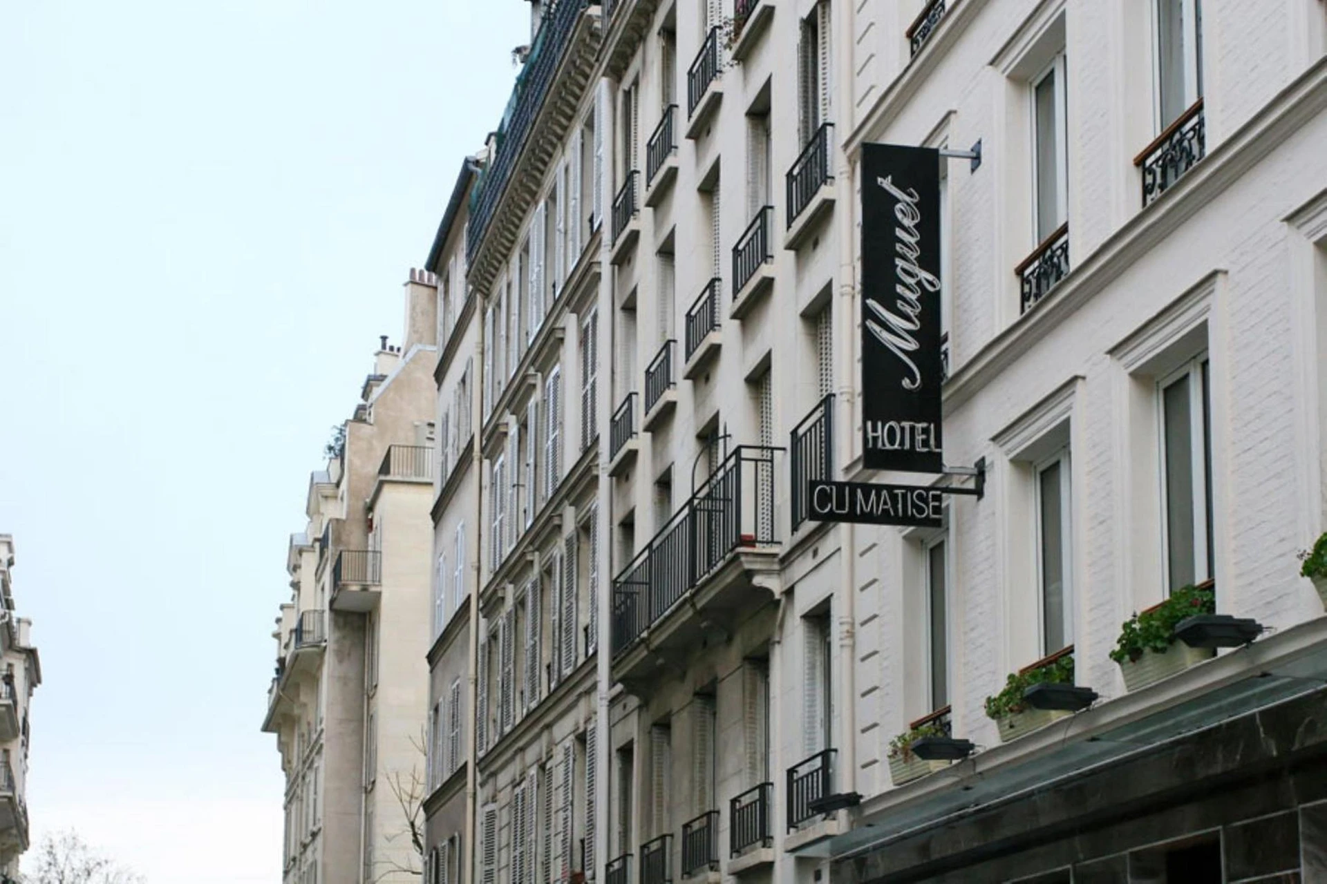 Chambre à Hotel Muguet - Organiser un séminaire d'entreprise à Paris