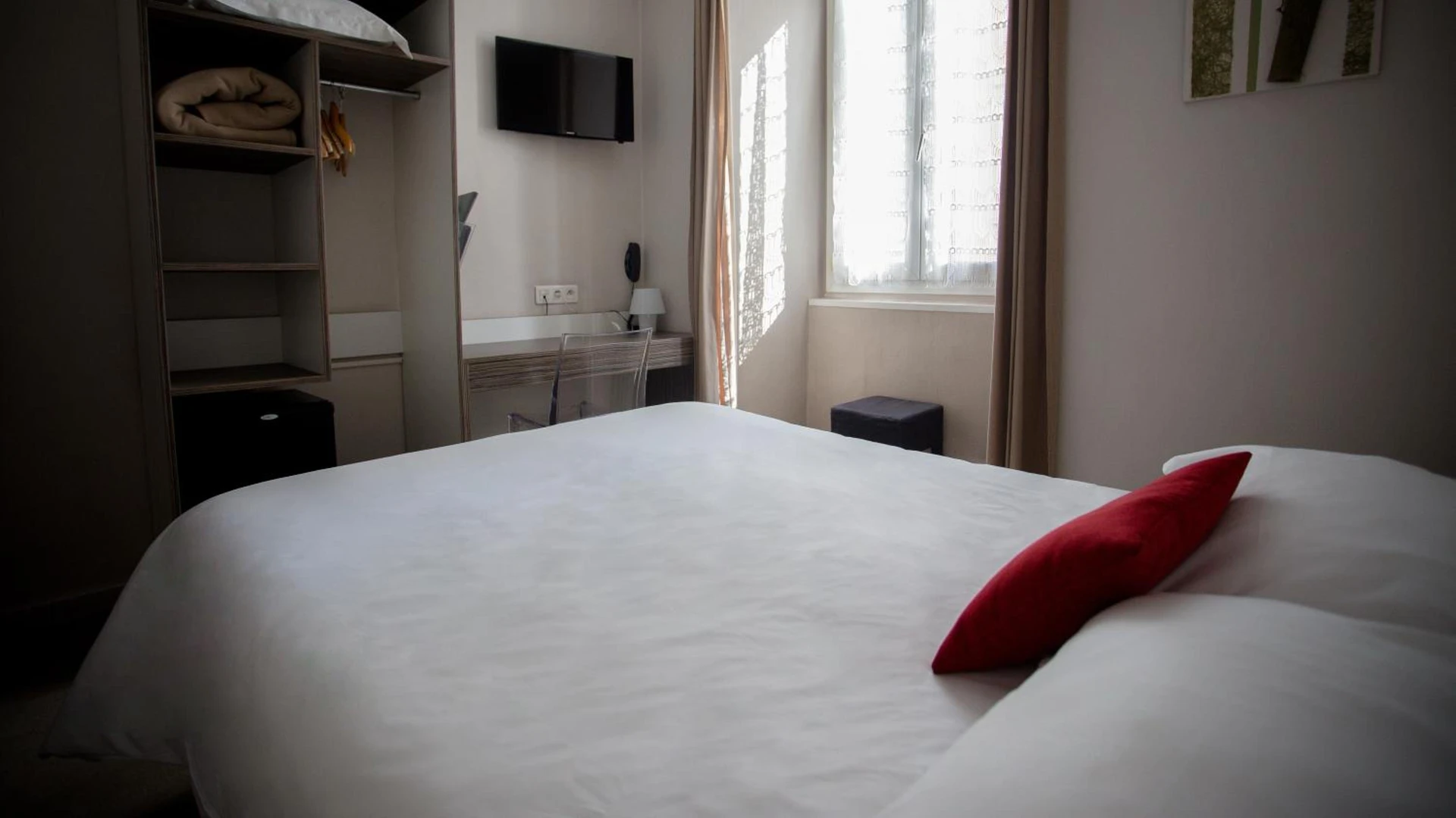 Chambre disponible pour un séminaire d'entreprise à Hôtel Napoléon - Bastia