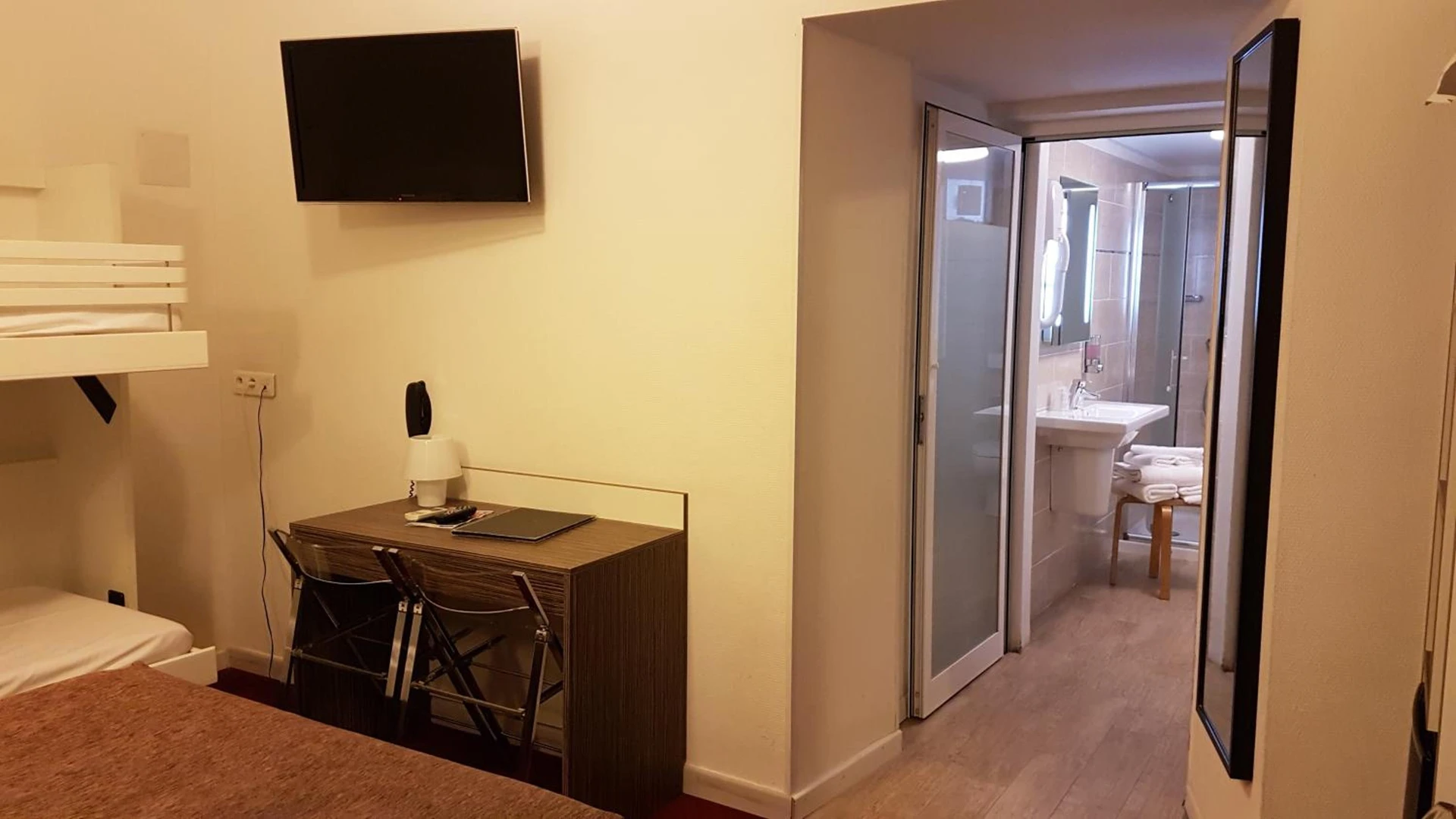Chambre disponible pour un séminaire d'entreprise à Hôtel Napoléon - Bastia
