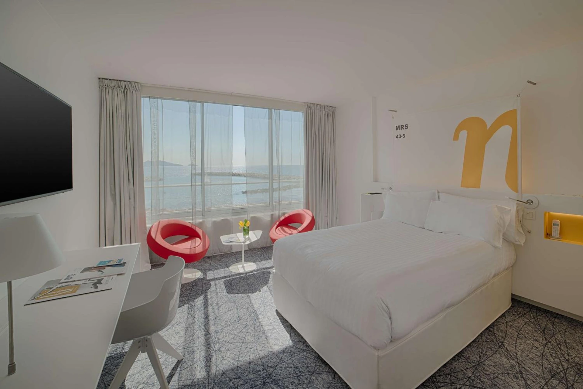 Chambre disponible pour un séminaire d'entreprise à nhow Marseille - Marseille