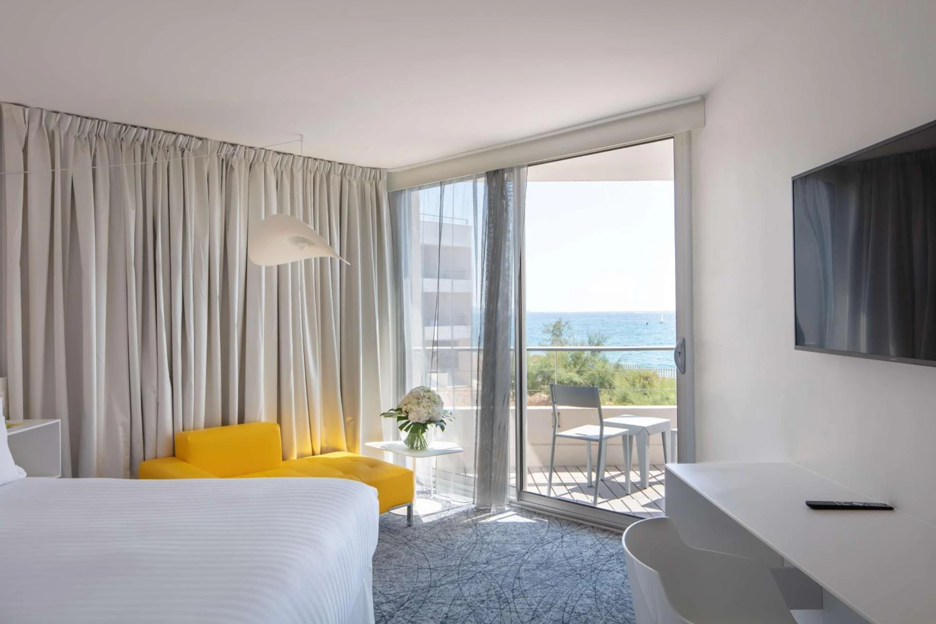 Chambre disponible pour un séminaire d'entreprise à nhow Marseille - Marseille
