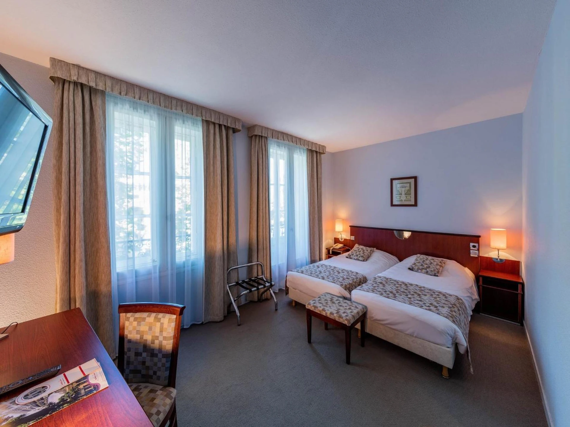 Chambre disponible pour un séminaire d'entreprise à Noemys Neris Montlucon - hotel restaurant - Néris-les-Bains