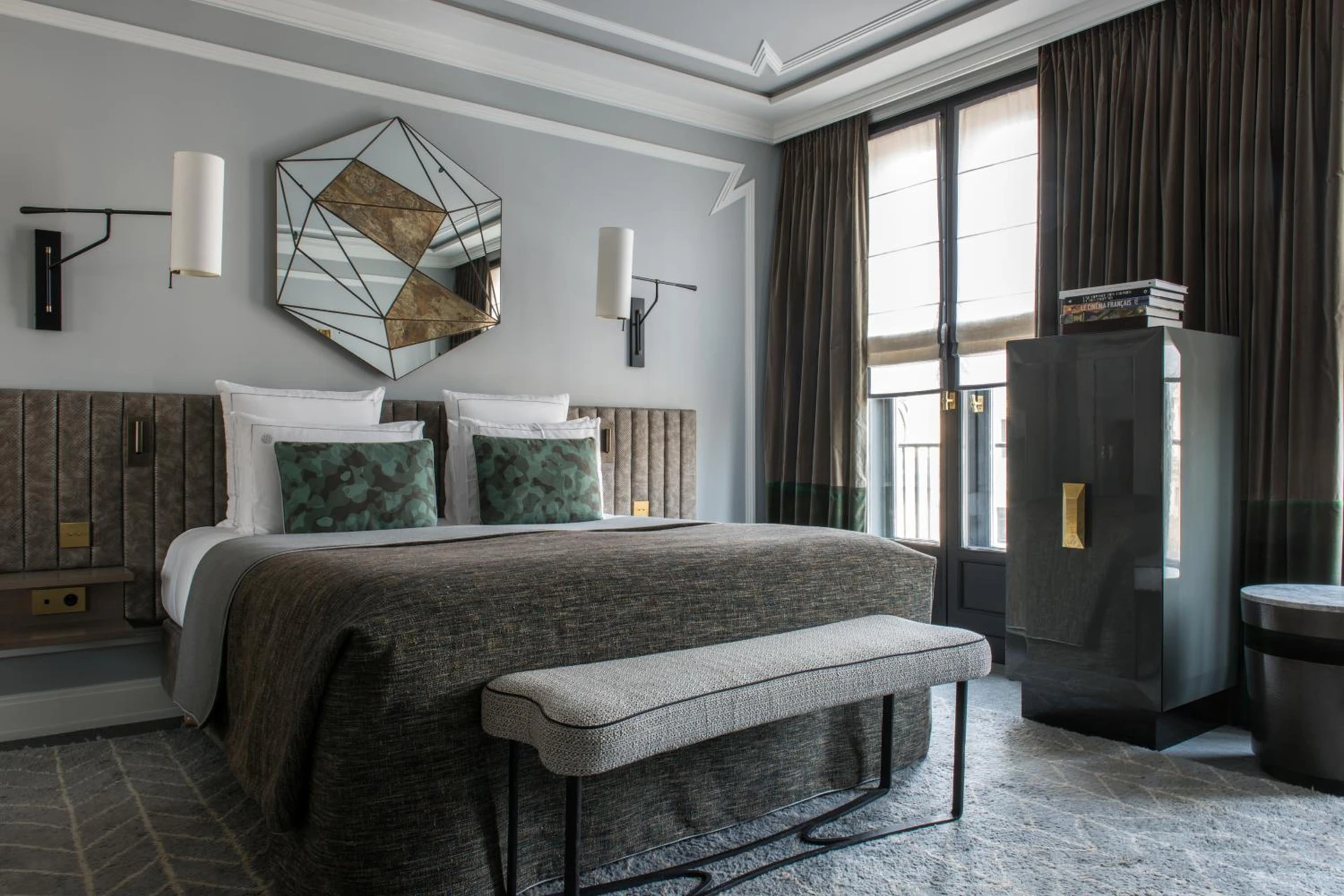 Chambre disponible pour un séminaire d'entreprise à Nolinski Paris - Evok Collection - Paris